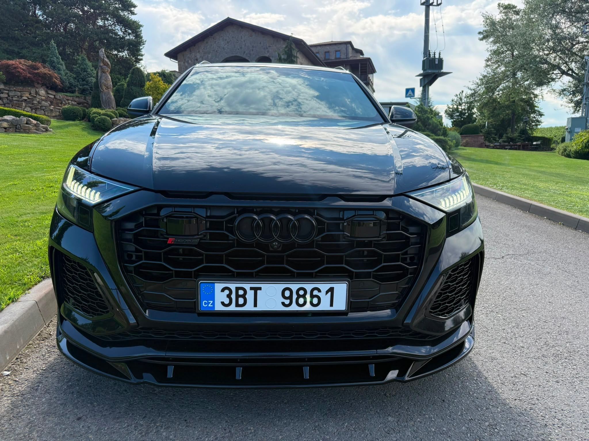 Audi RS Q8, 4.0TFSI Quattro ČR 441KW - fotka 4