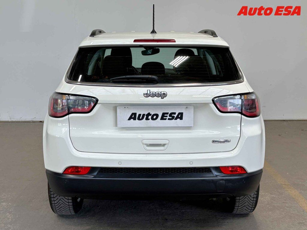 Jeep Compass, 1.4T,ČR,Longitude - fotka 5