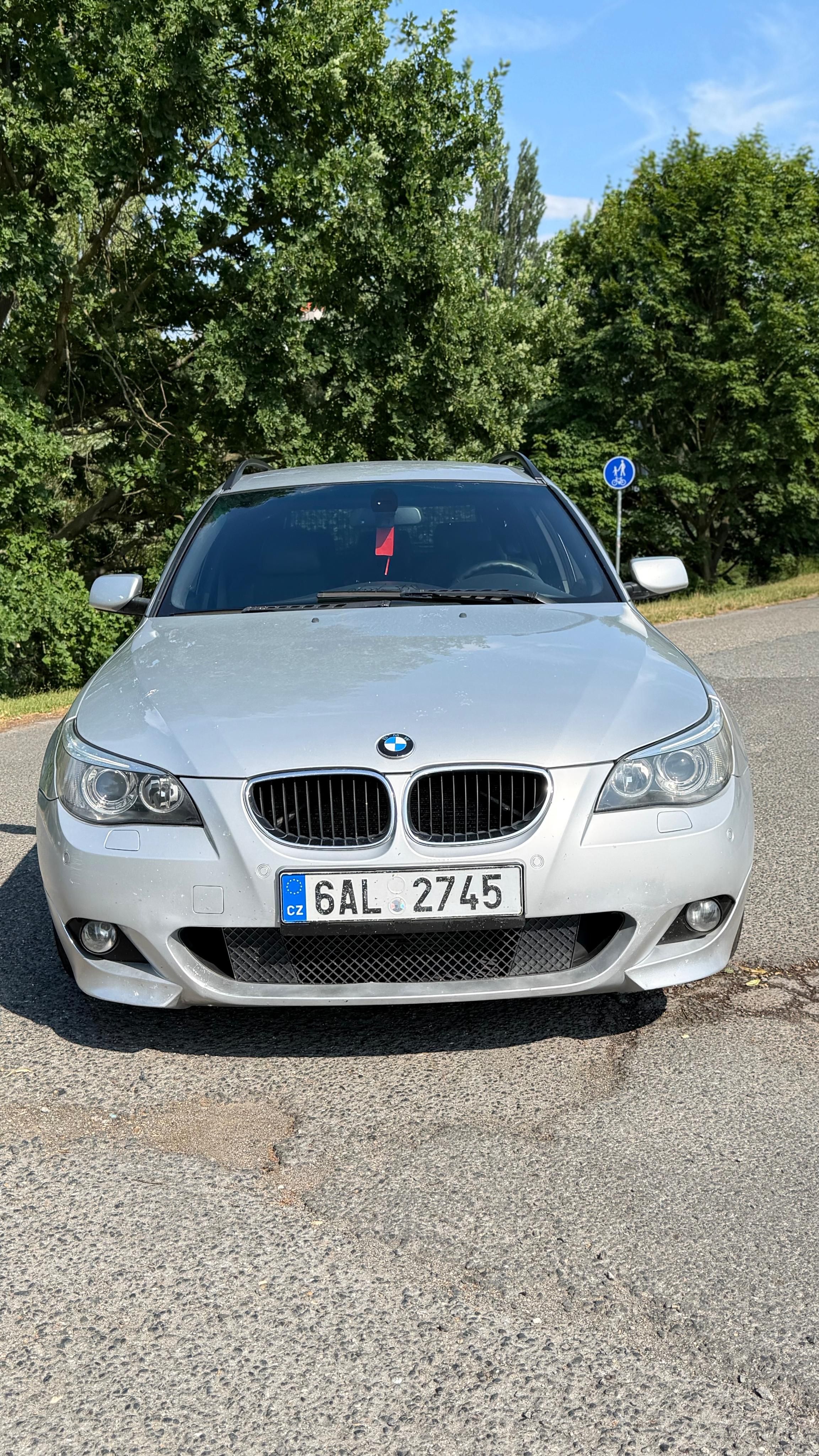 BMW Řada 5, E61 520d Mpaket manuál 6q - fotka 3