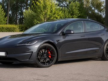 Tesla model 3 performance