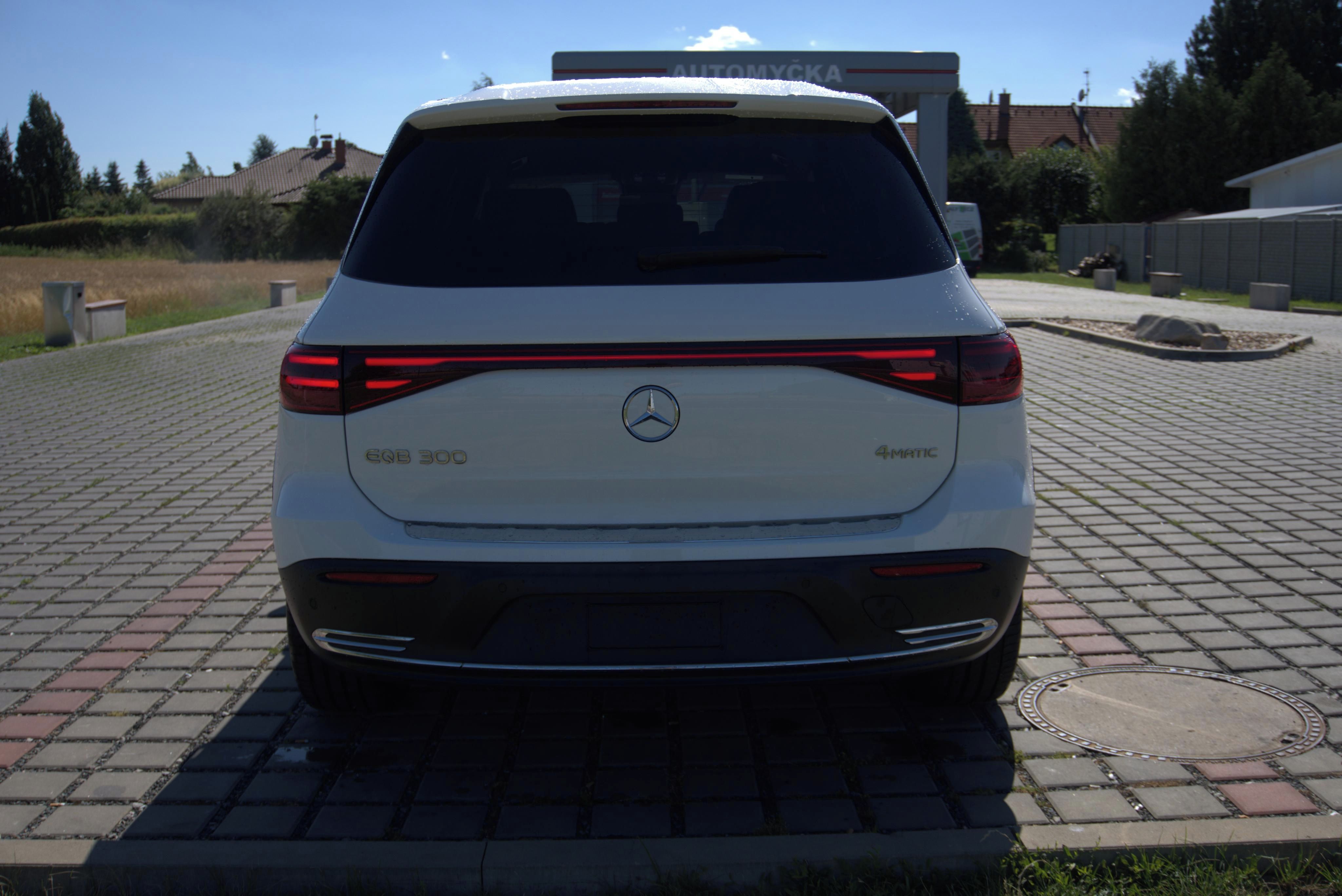 Mercedes-Benz EQB, MERCEDES EQB 300 4M - fotka 6