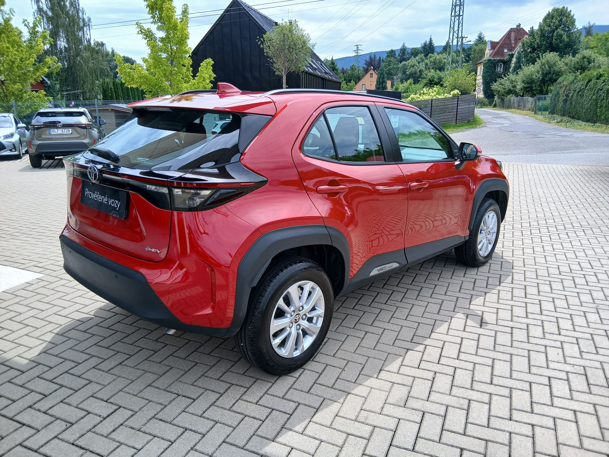 Toyota Yaris Cross, 1.5 Hybrid e-CVT Comfort - fotka 6