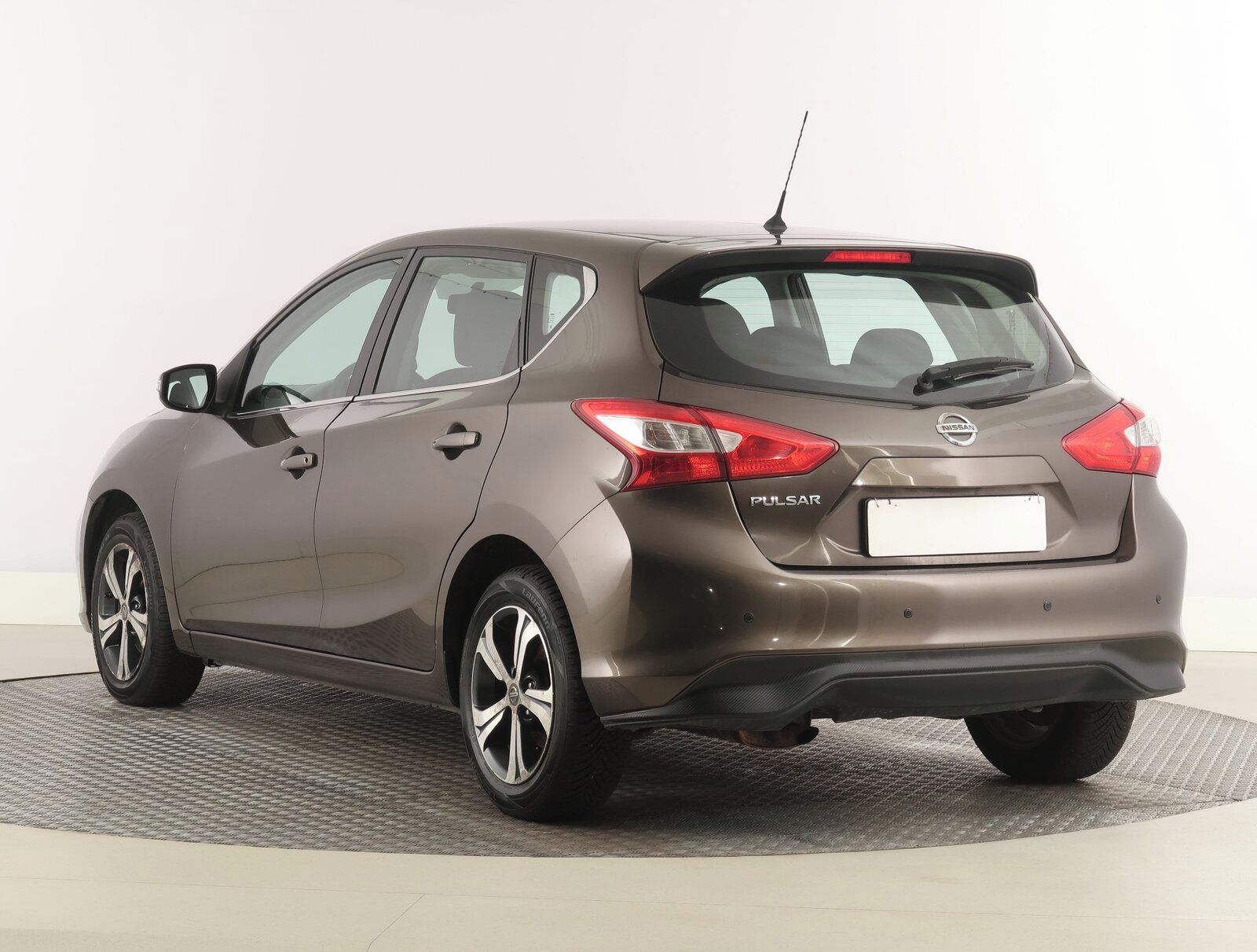 Nissan Pulsar, 1.2 DIG-T, Klima, El. okna - fotka 4