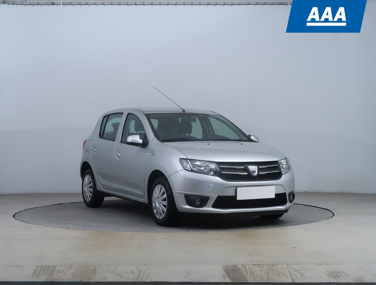 Dacia Sandero, 0.9 TCe, ČR,1.maj, Navi, Klima