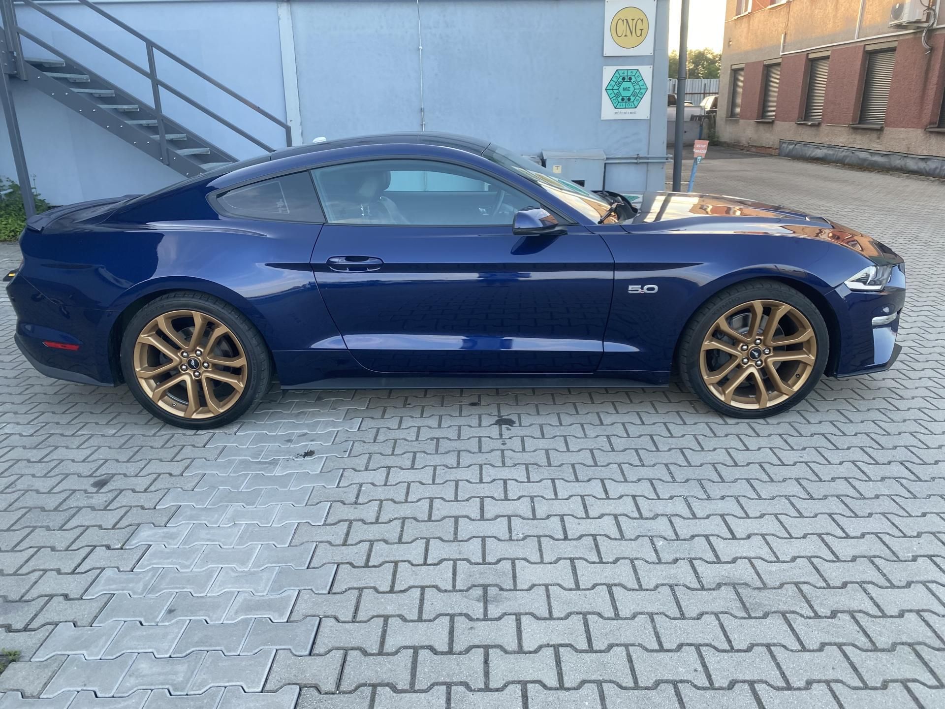 Ford Mustang, GT 5,0 V8 - fotka 4