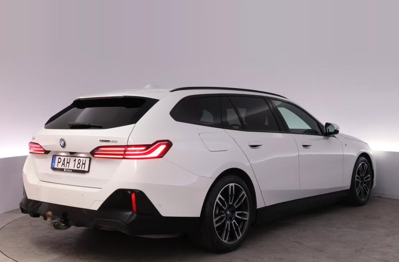 BMW i5, eDrive40 Touring M SoH 97% Taž - fotka 4