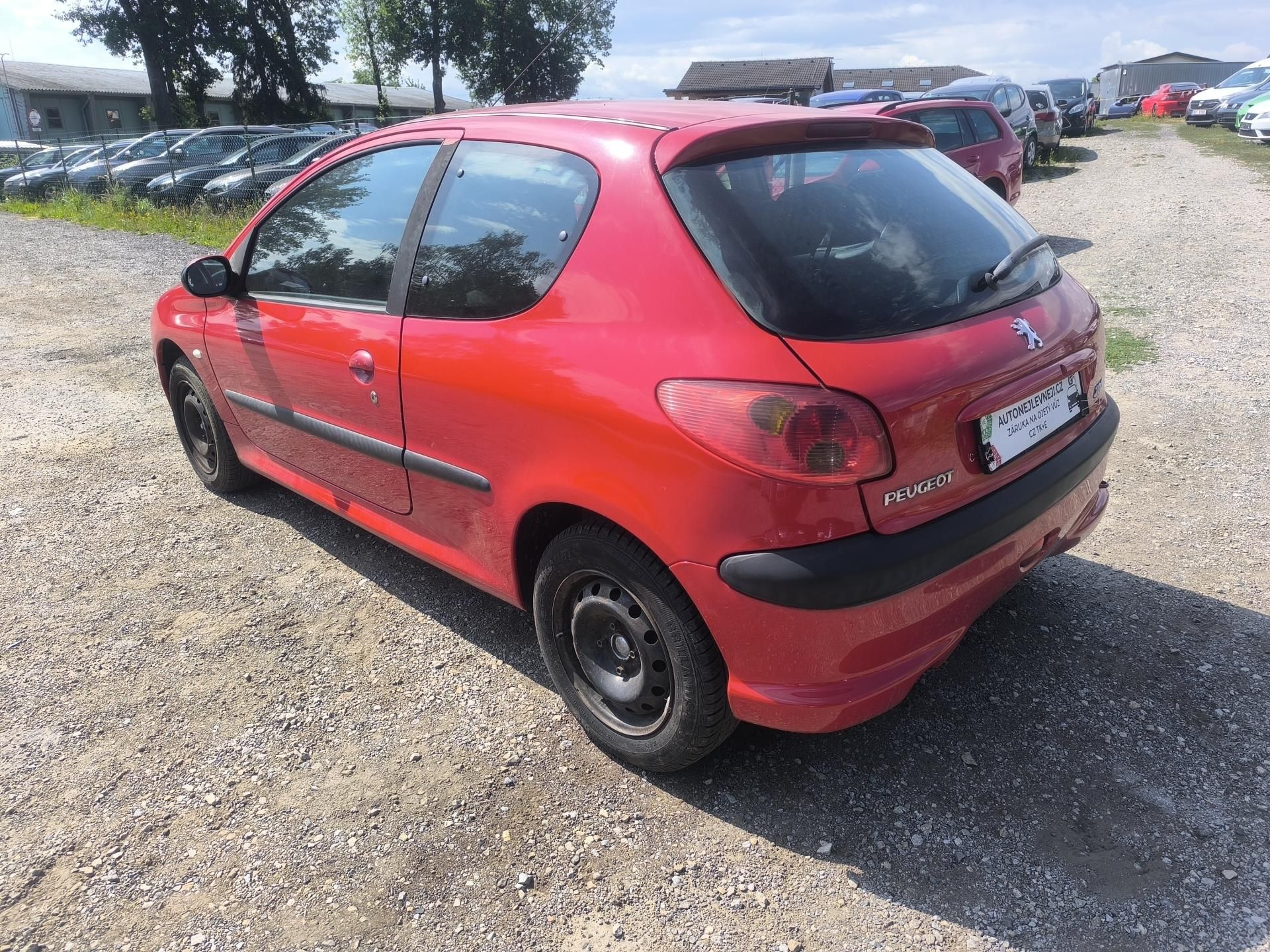 Peugeot 206, PĚKNÝ,BEZ KOROZE,NOVÁ TK+E - fotka 4