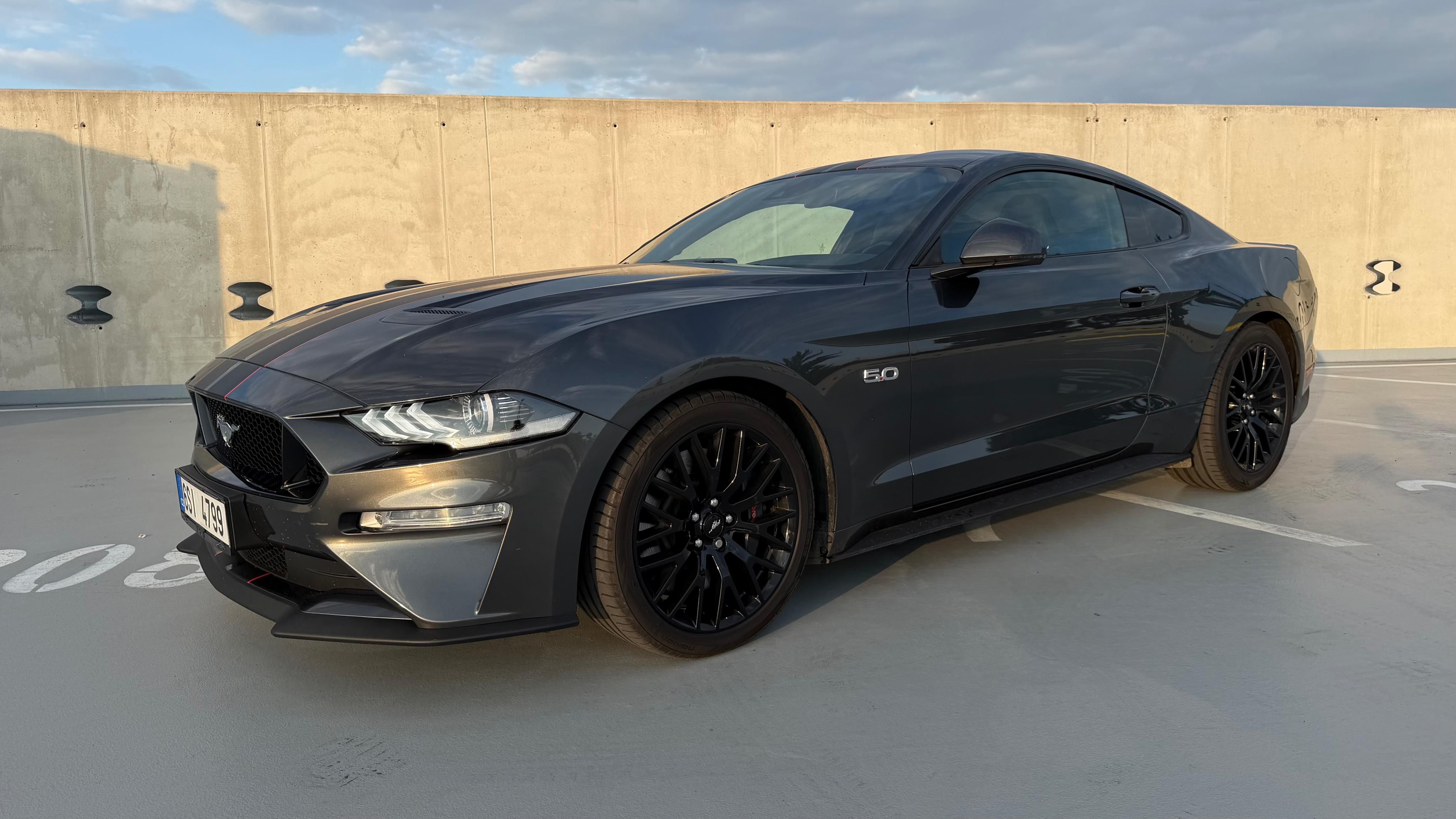 Ford Mustang, GT V8 5.0l, MAGNE RIDE, B&O - fotka 2