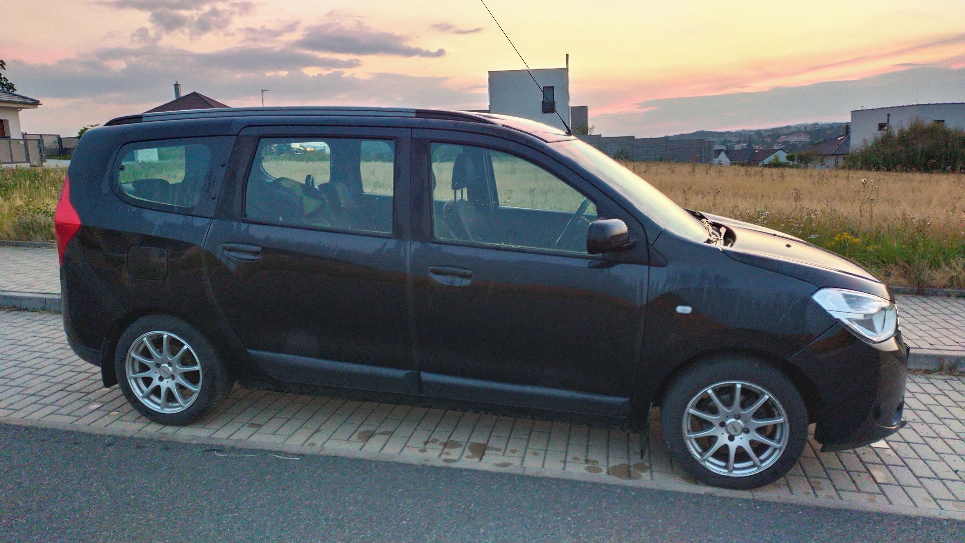 Dacia Lodgy, Dacia Lodgy dci 7m kamera Navi - fotka 2