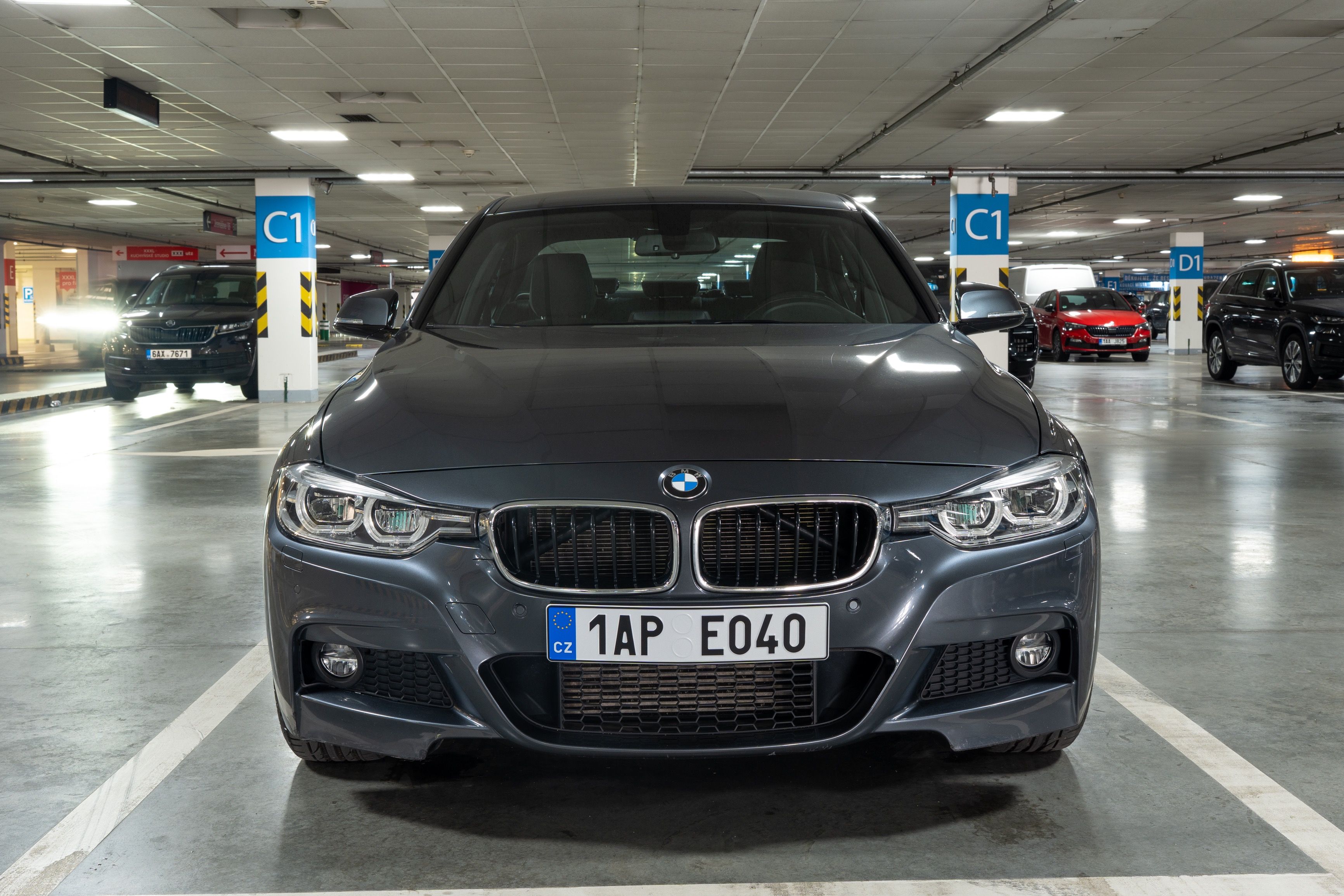 BMW Řada 3, 320d xdrive M-Paket DPH - fotka 3