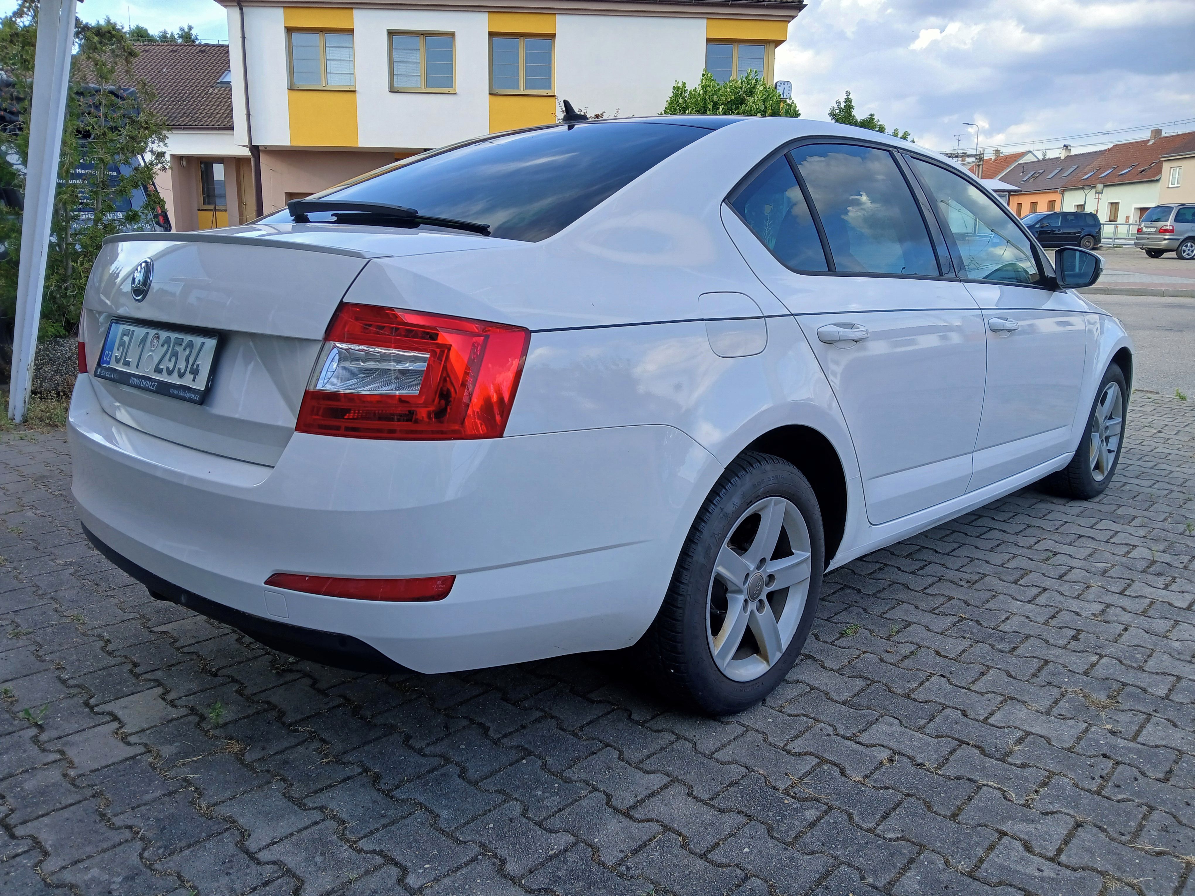 Škoda Octavia, 1.2TSI Elegance, 77kW, CZ - fotka 5