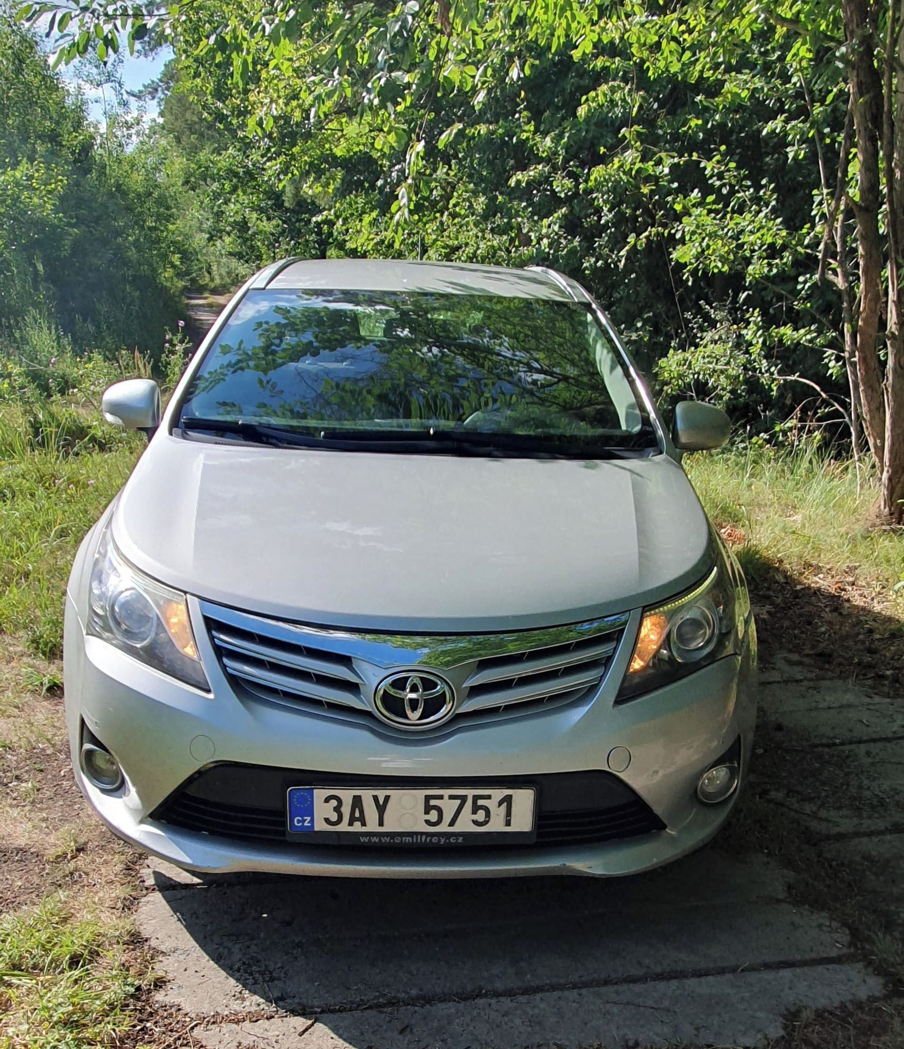 Toyota Avensis, 2 TDI - Servisováno - fotka 3
