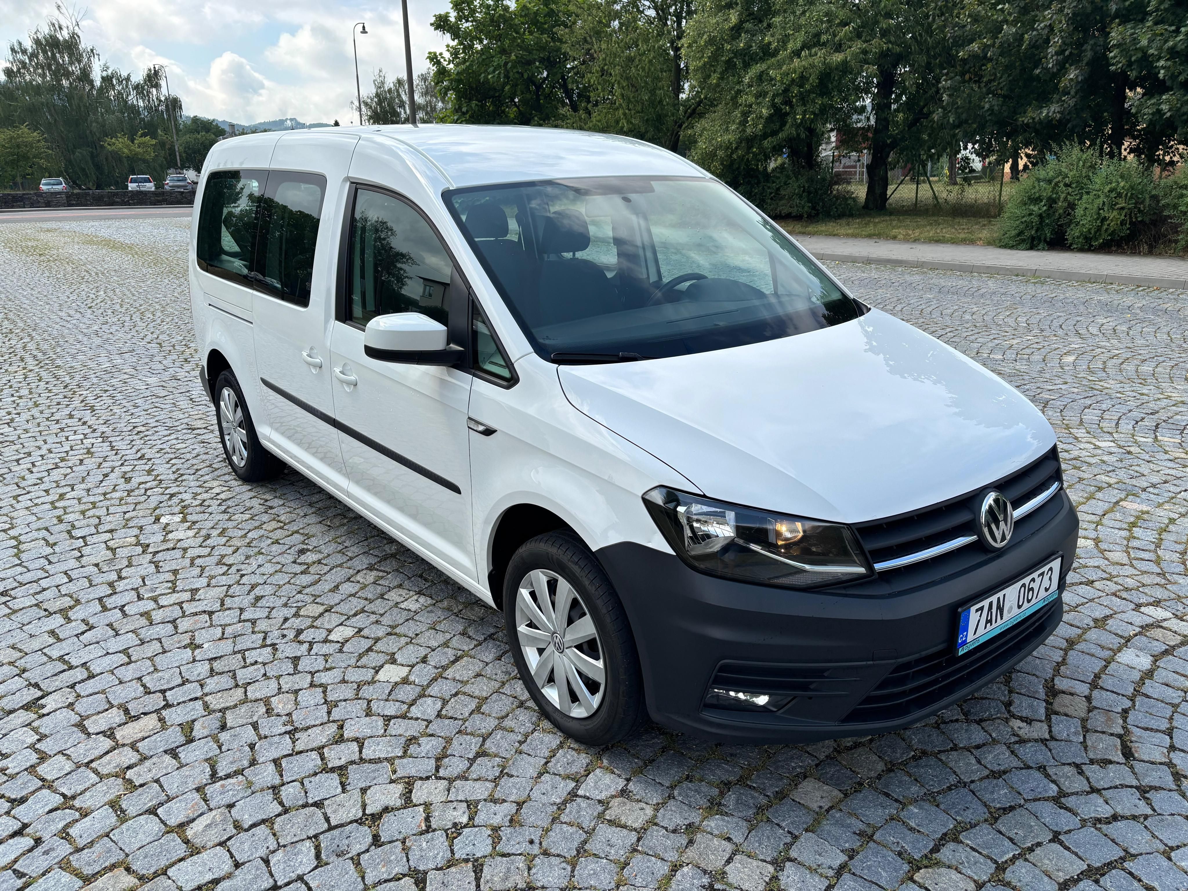 Volkswagen Caddy, 1.4 TSi 96kw Maxi 7.Míst - fotka 2