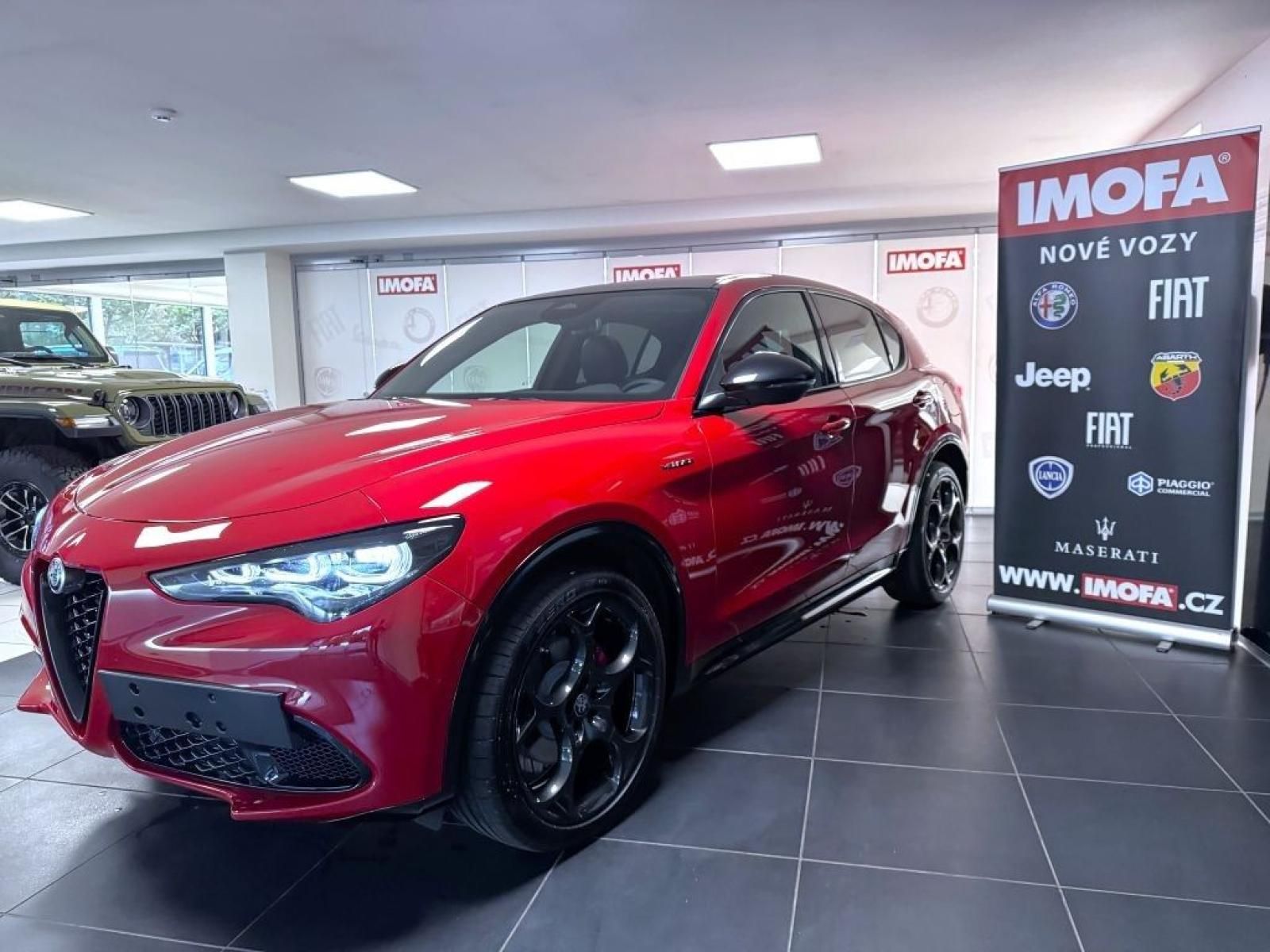 Alfa Romeo Stelvio, 2.0T 280k AT8 ZF Q4 4x4 - fotka 3
