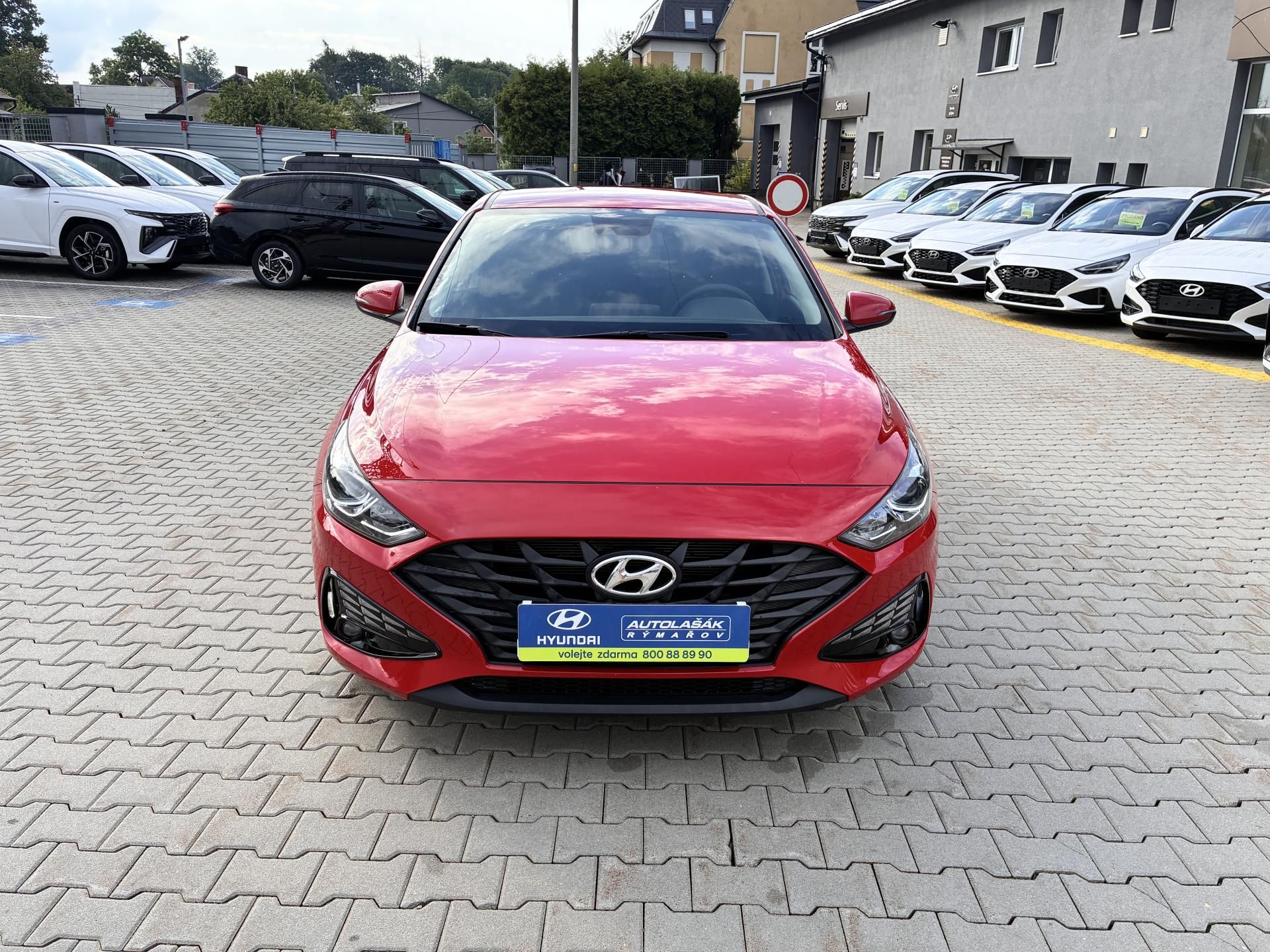 Hyundai i30, HB 1.5DPi 81kW COMFORT TAŽNÉ - fotka 2