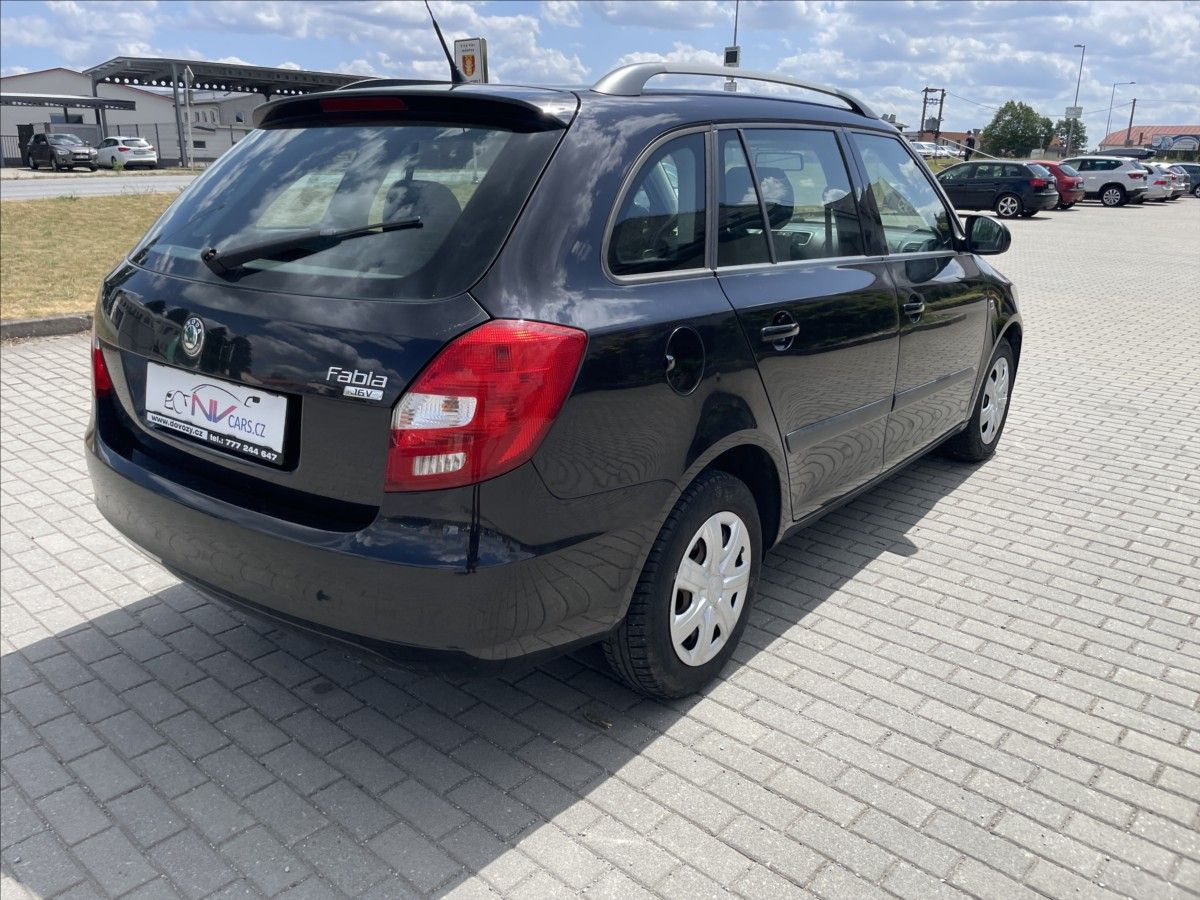 Škoda Fabia, 1,4 i 63kw Klima,ESP,po STK - fotka 4