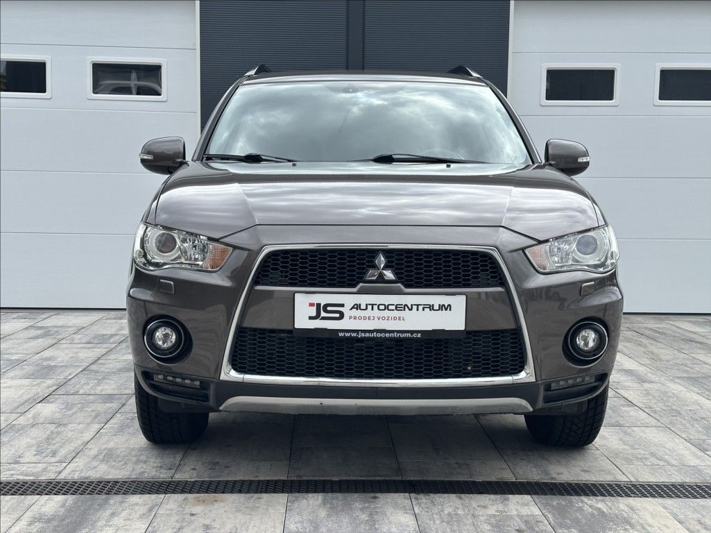Mitsubishi Outlander, 2,2 DI-D 177PS  X-Tra - fotka 4