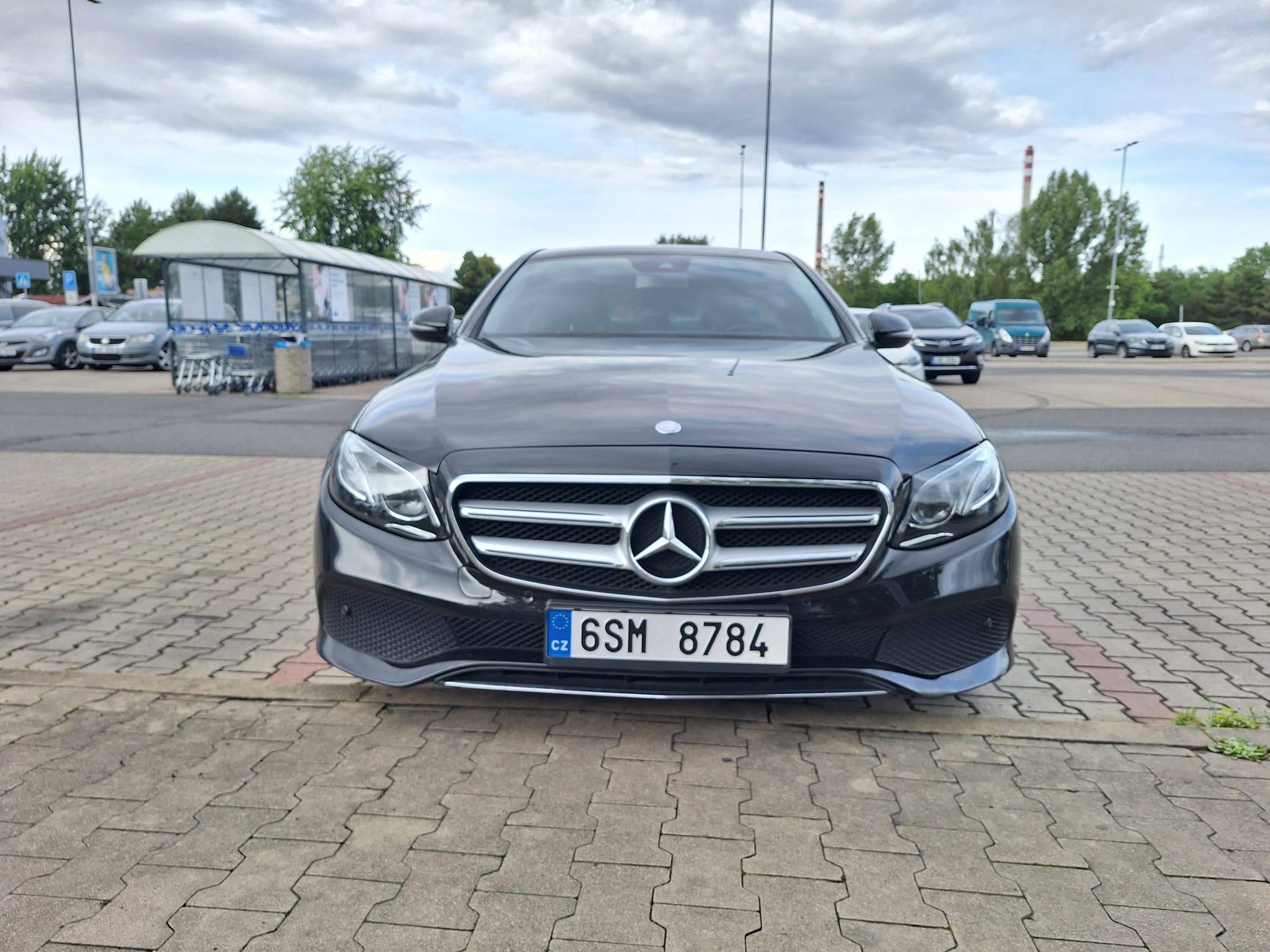 Mercedes-Benz Třídy E, Mercedes-Benz E 200 D - fotka 2