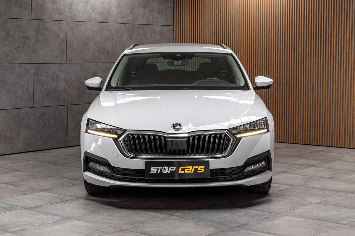 Škoda Octavia, 2.0 TDI DSG*ACC*MIRROR-LINK* - fotka 2