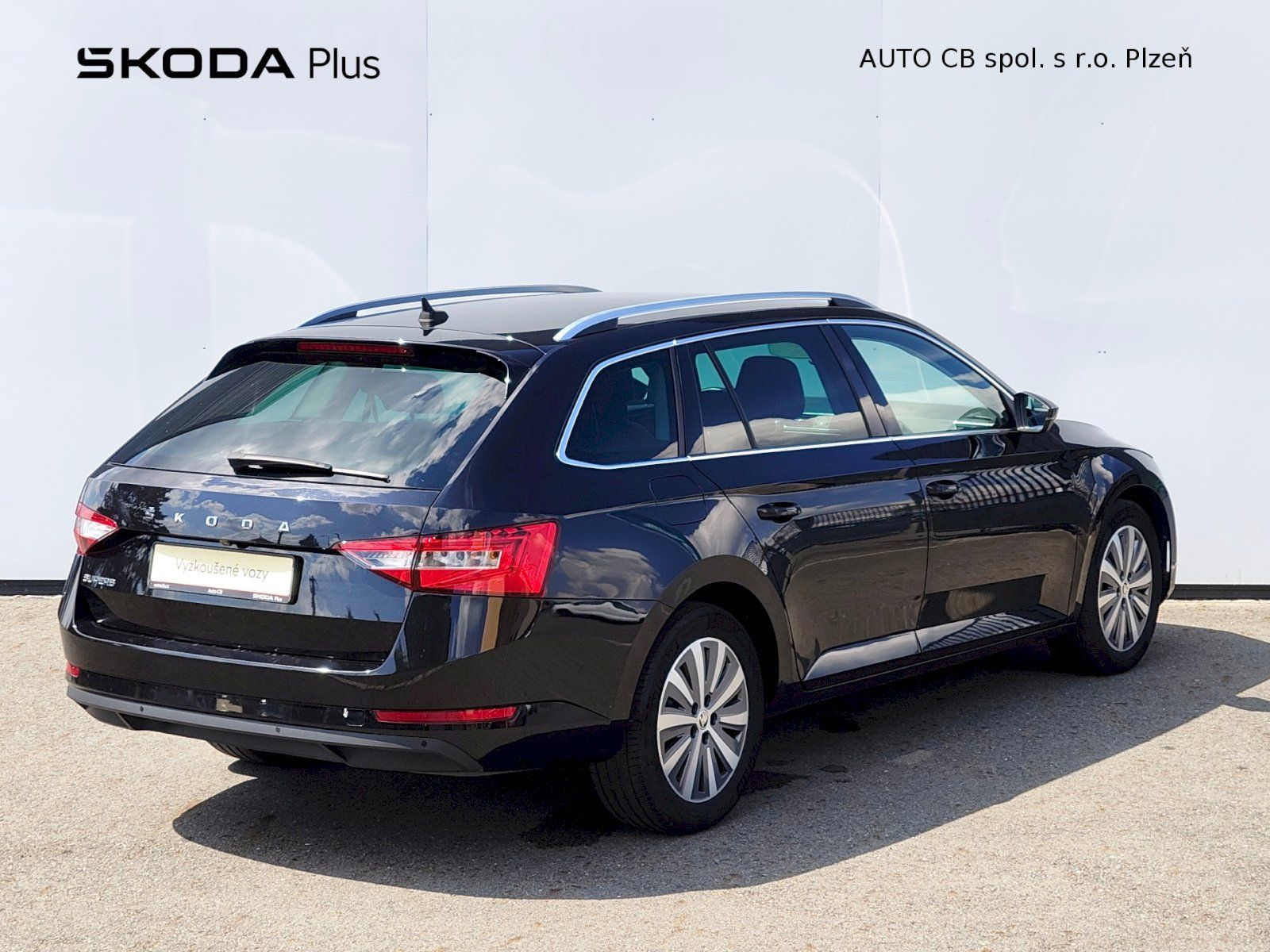 Škoda Superb, 1.5 TSI 110kW ACT Style Combi - fotka 2