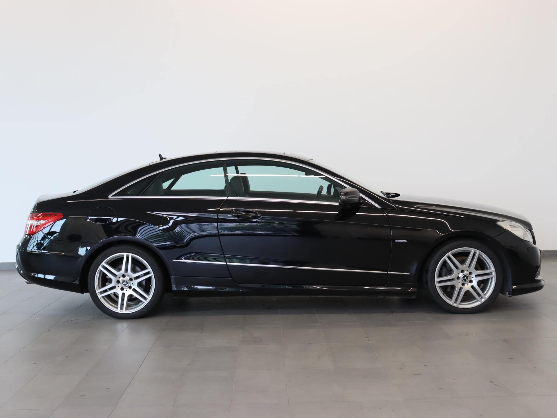 Mercedes-Benz Třídy E, COUPE 350 CDI 170 kW - fotka 3