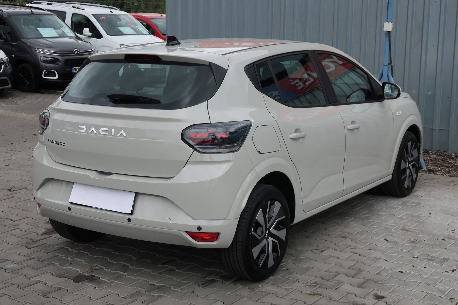 Dacia Sandero, 1.0 TCe, Expression, ČR,1.maj - fotka 5