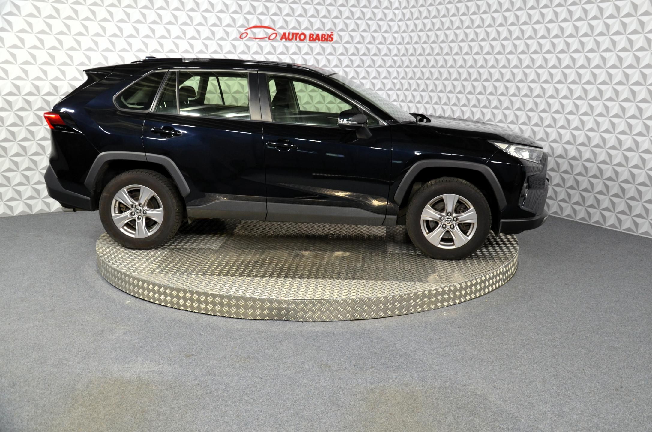 Toyota Rav4, 2.5 Hybrid Comfort 4WD e-CVT - fotka 4