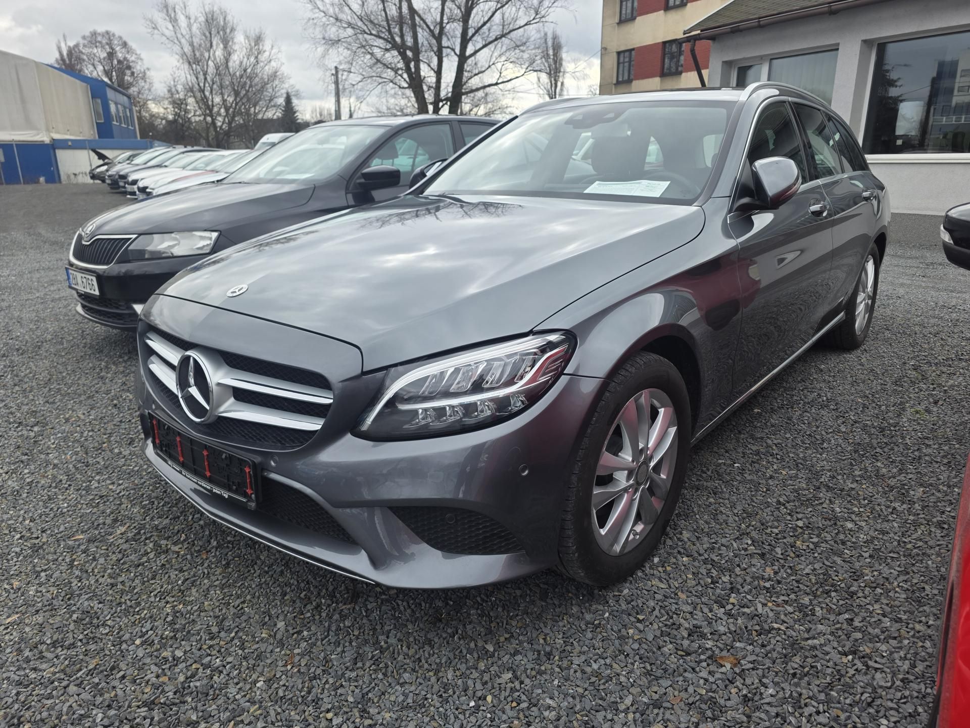 Mercedes-Benz Třídy C, C200D 9G  Full LED Facelift - fotka 2
