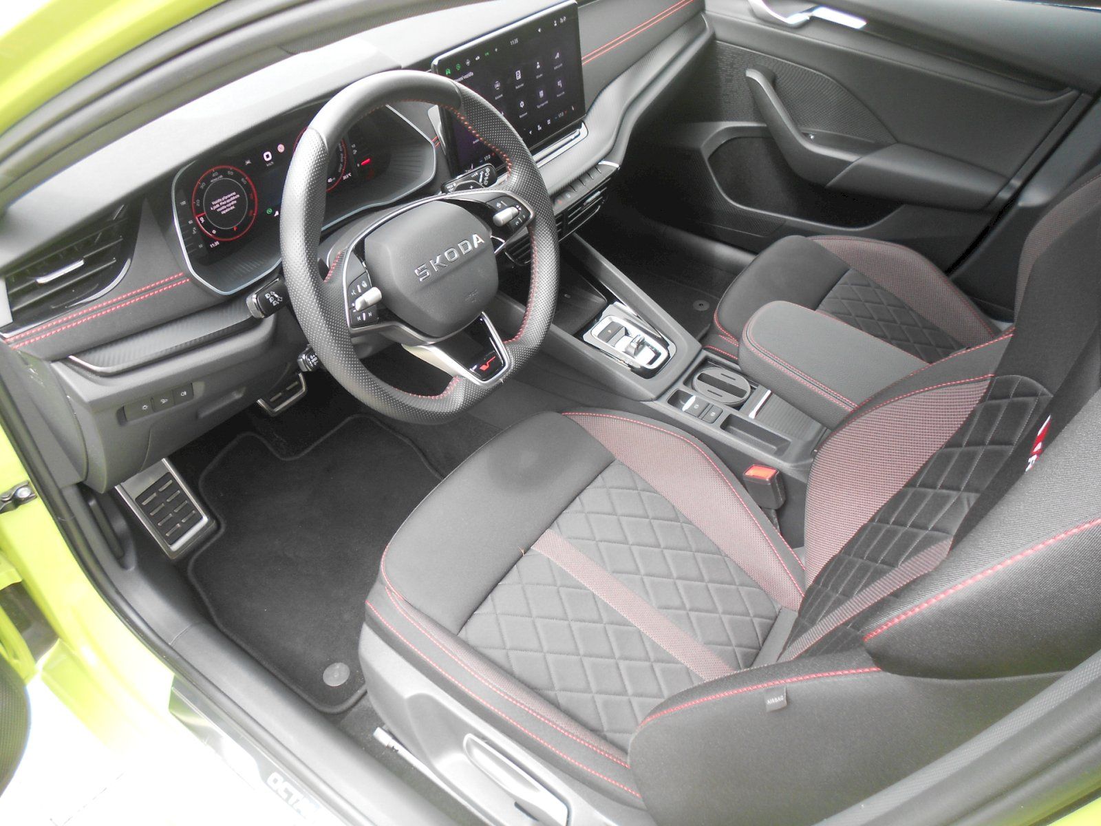 Škoda Octavia, Combi IV 2.0 TSI - 195 kW, RS - fotka 5