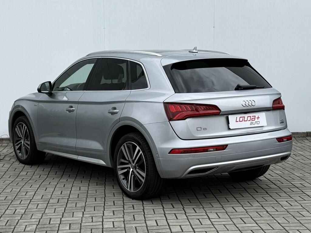 Audi Q5, Sline 3.0 TDI 210 kW - fotka 6