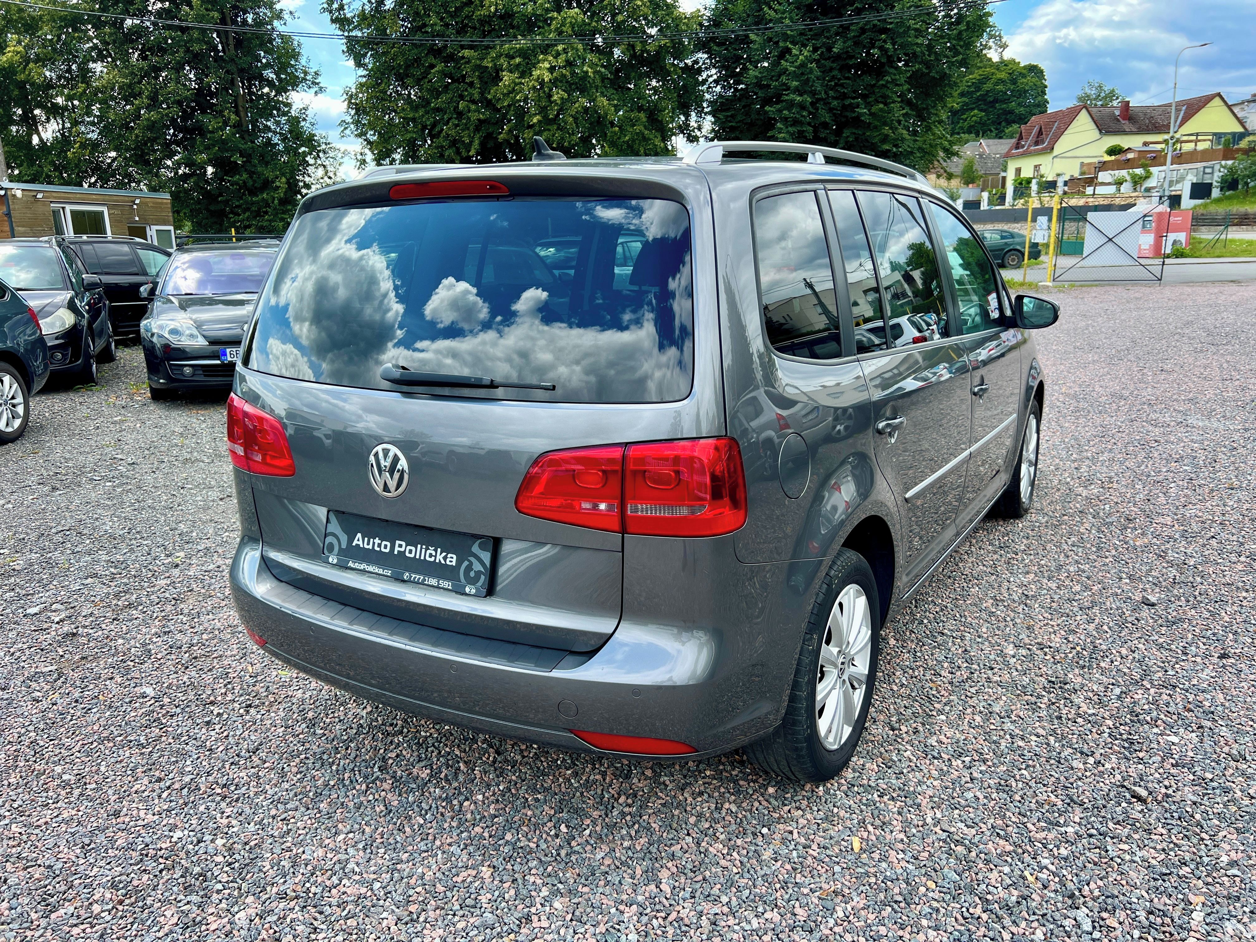 Volkswagen Touran, 1.6 TDI 77 kW DSG PoServisu - fotka 5