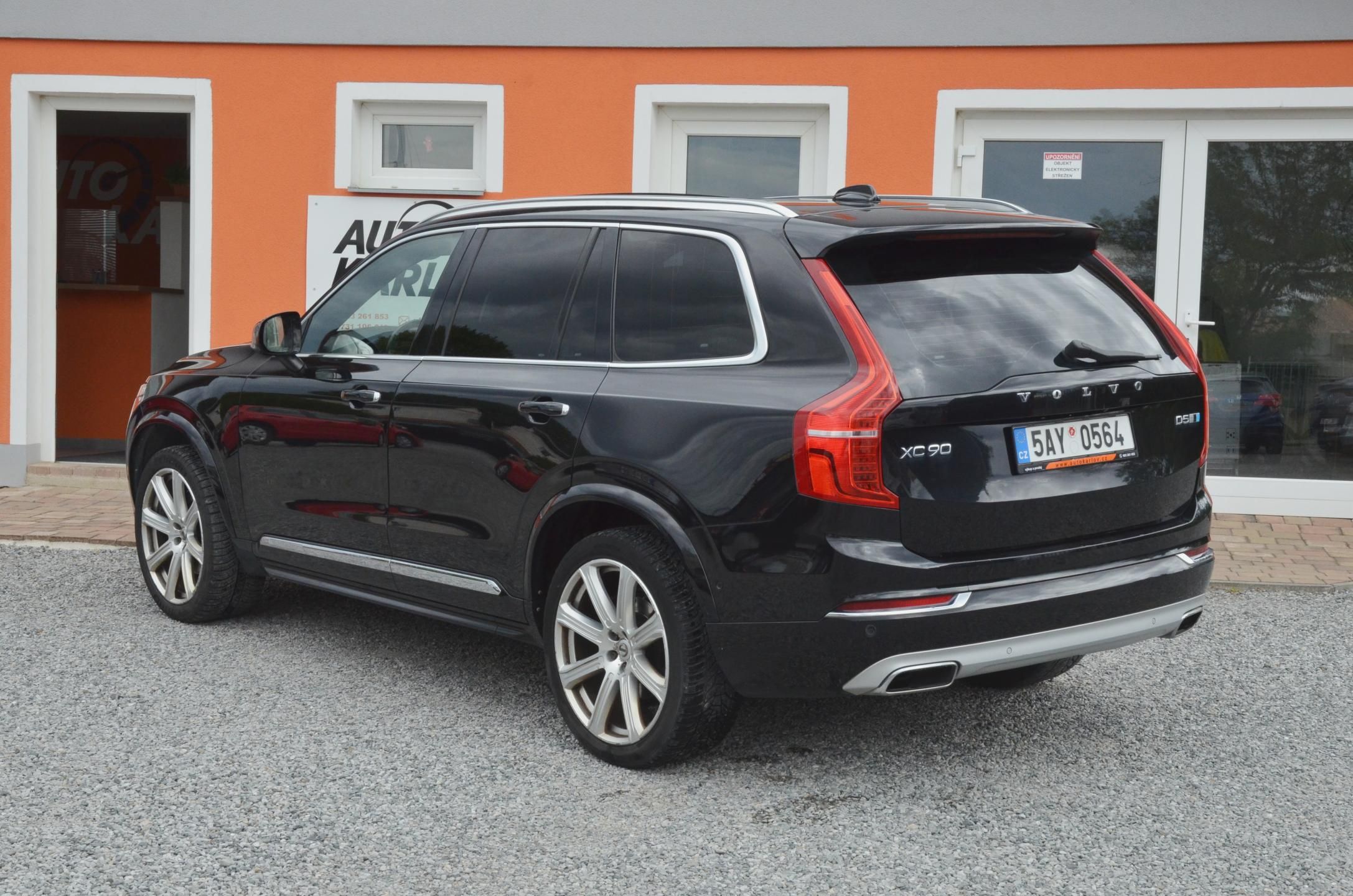 Volvo XC90, D5 AWD 173kW INSCRIPTION 7míst - fotka 4