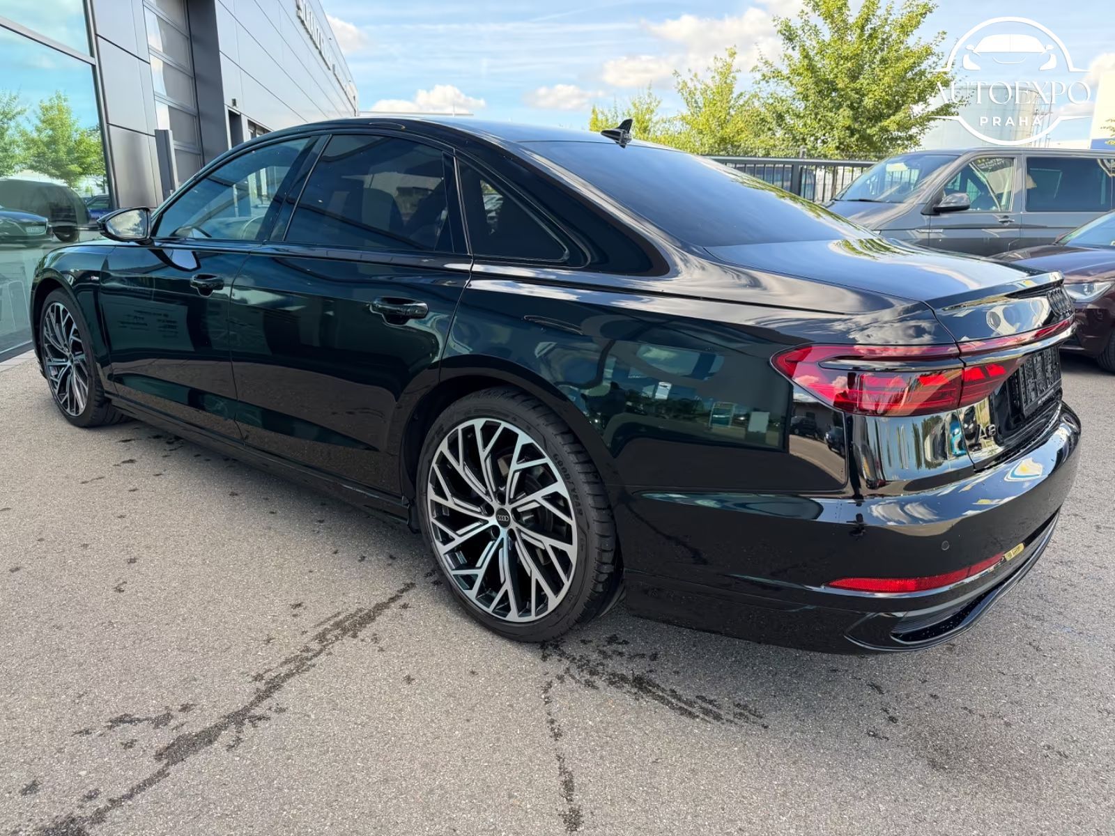 Audi A8, 50 TDI quattro S-LINE - fotka 4