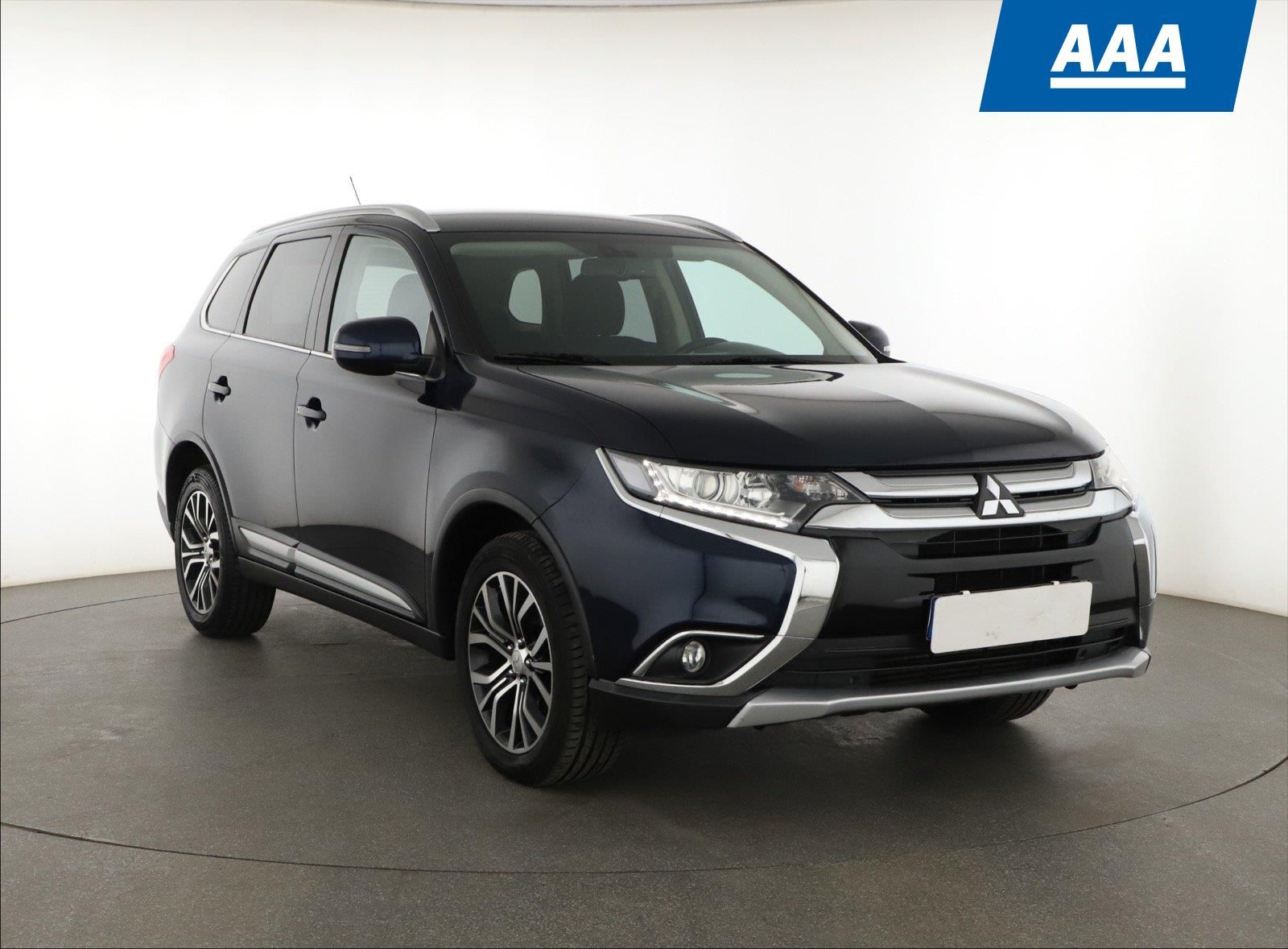 Mitsubishi Outlander, 2.2 DI-D, 7 míst