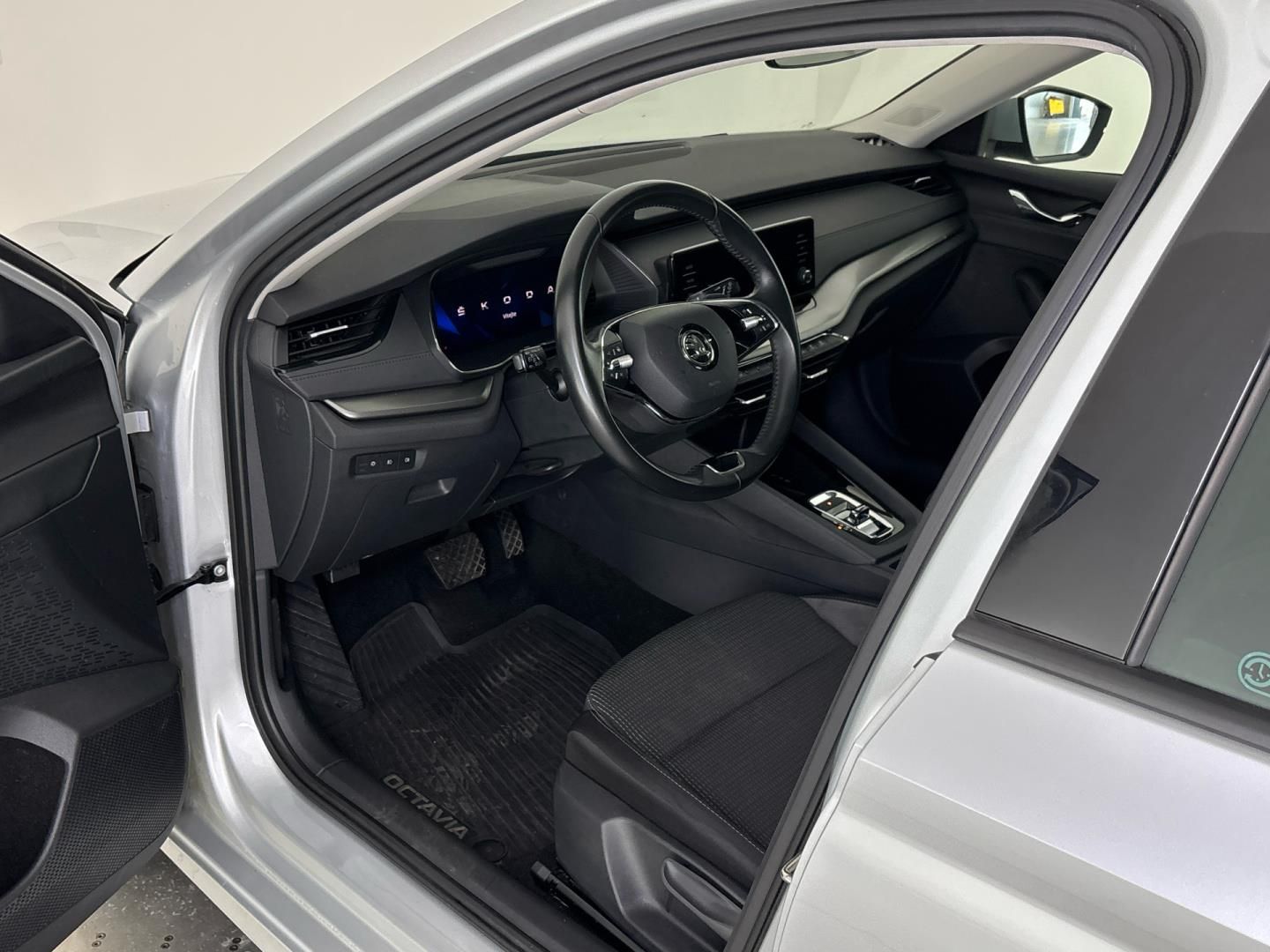 Škoda Octavia, 2.0 TDI / 110 kW Ambition DSG - fotka 6