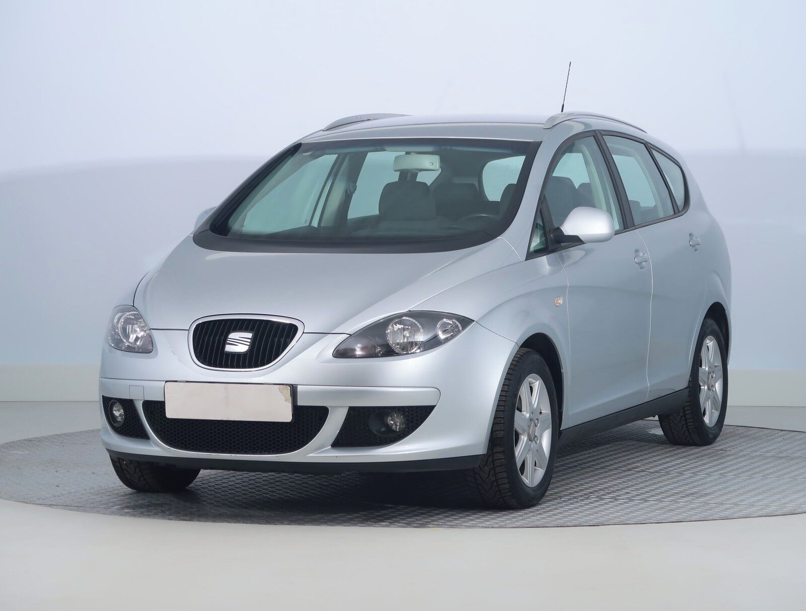 Seat Altea, 1.6, Automatická klima - fotka 2