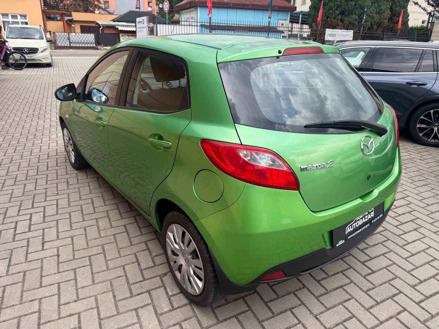 Mazda 2, 1.3 - fotka 2