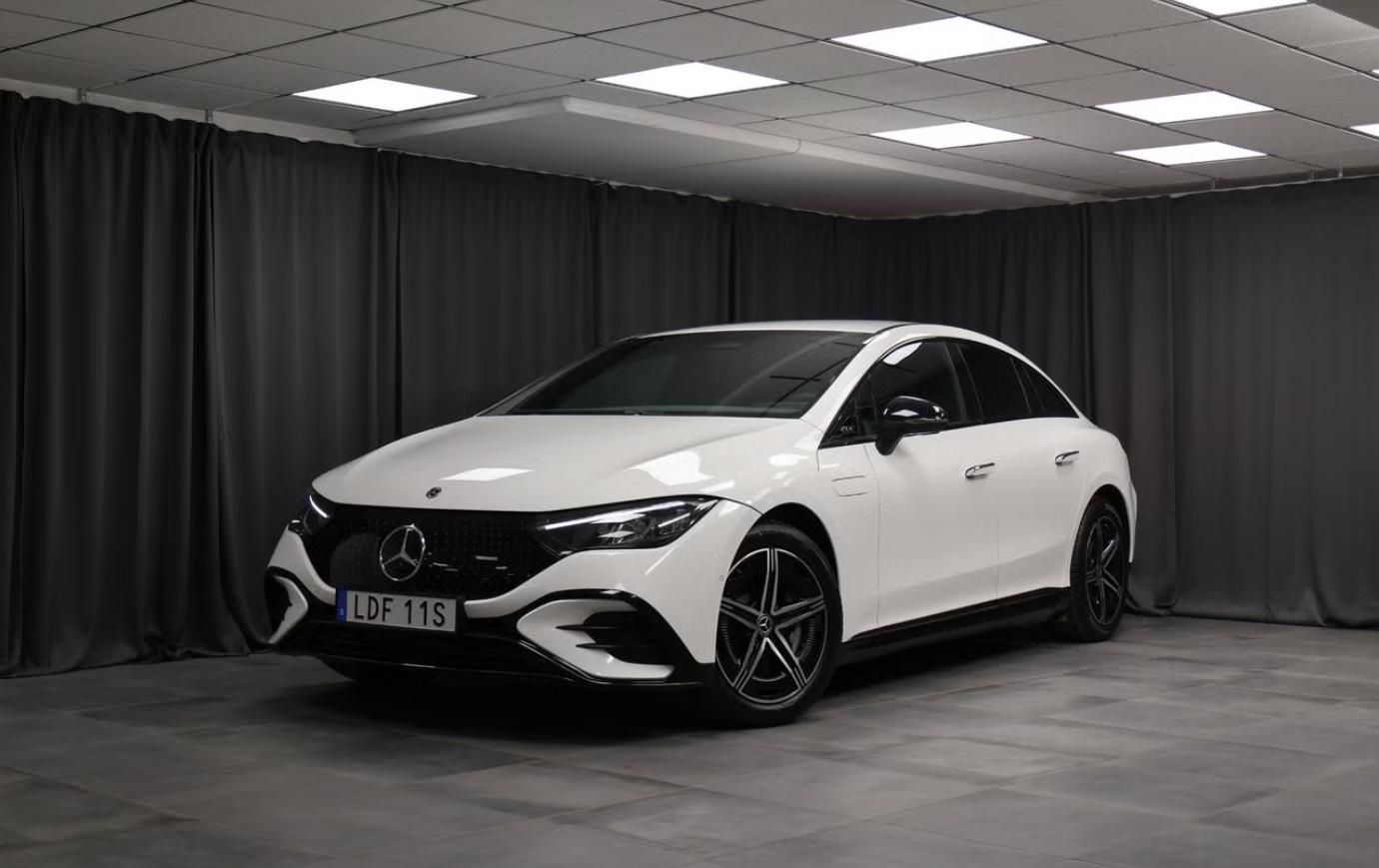 Mercedes-Benz EQE, 350 AMG 4M Kamera Tažné BLIS
