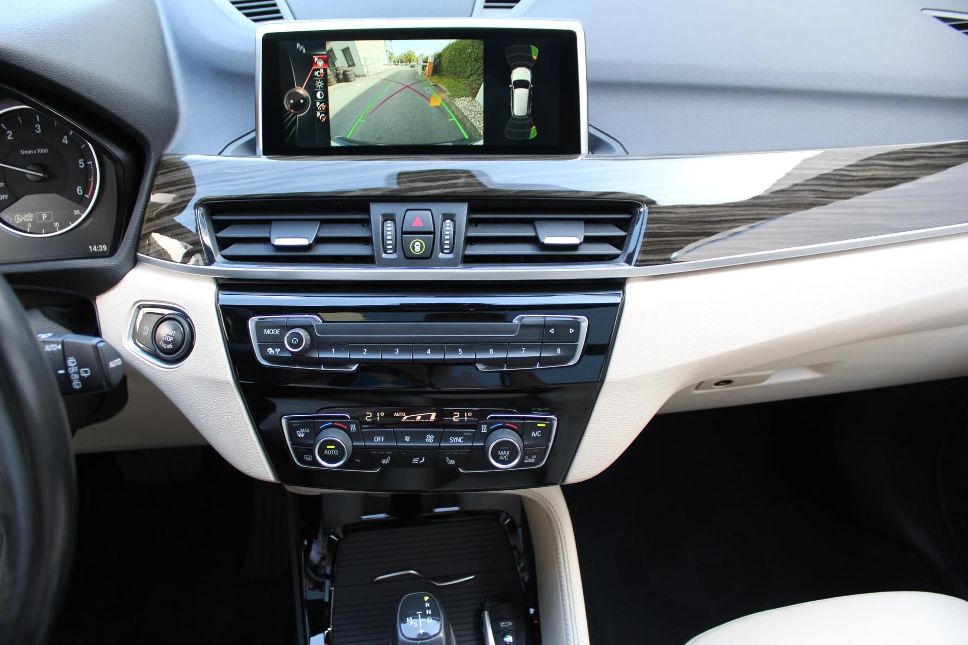BMW X1, xDrive25d - fotka 5