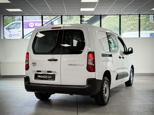 Toyota Proace City, CrewCab Long, 1.5L, 6st. manuá