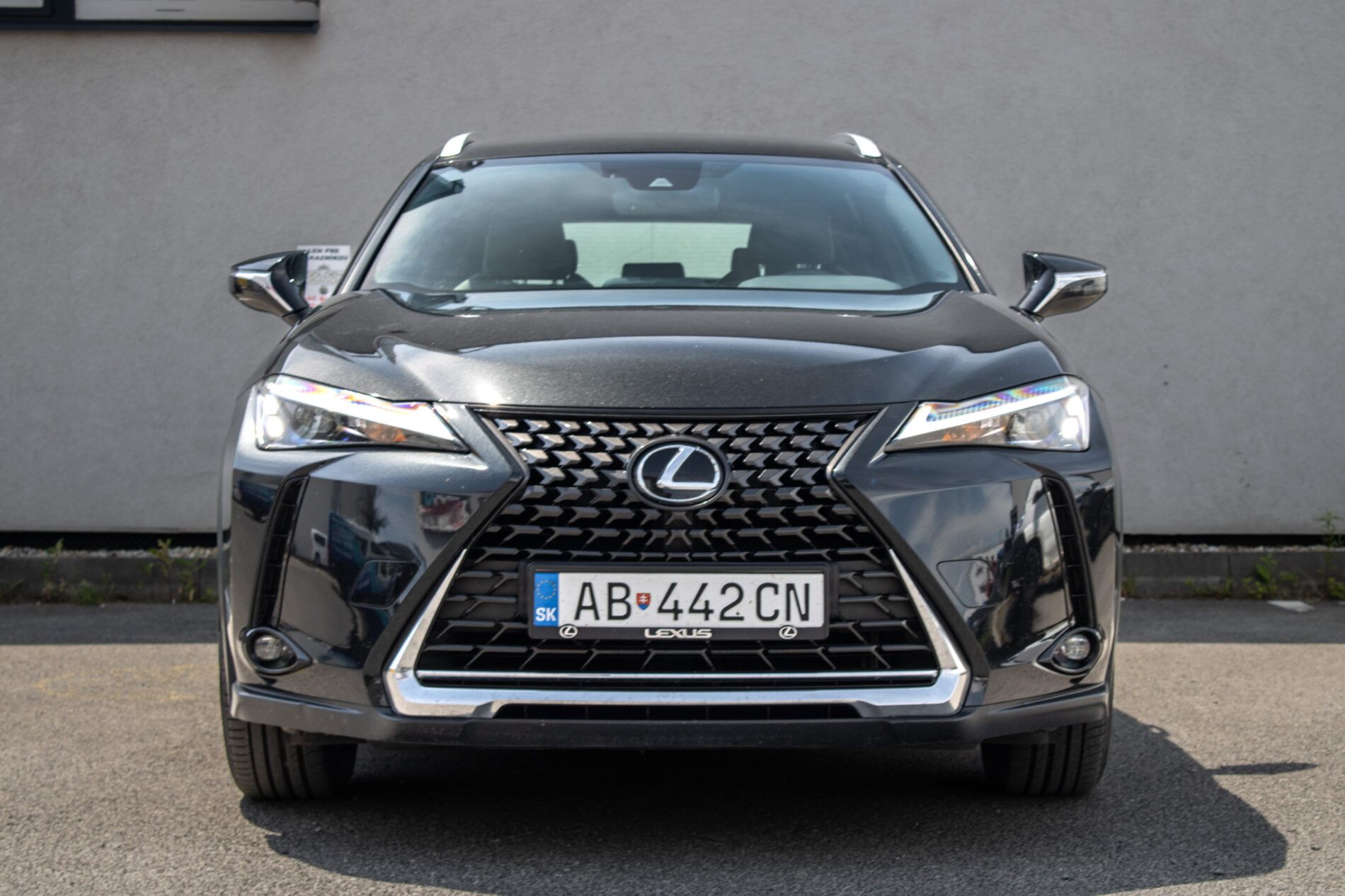 Lexus UX 200 - fotka 2