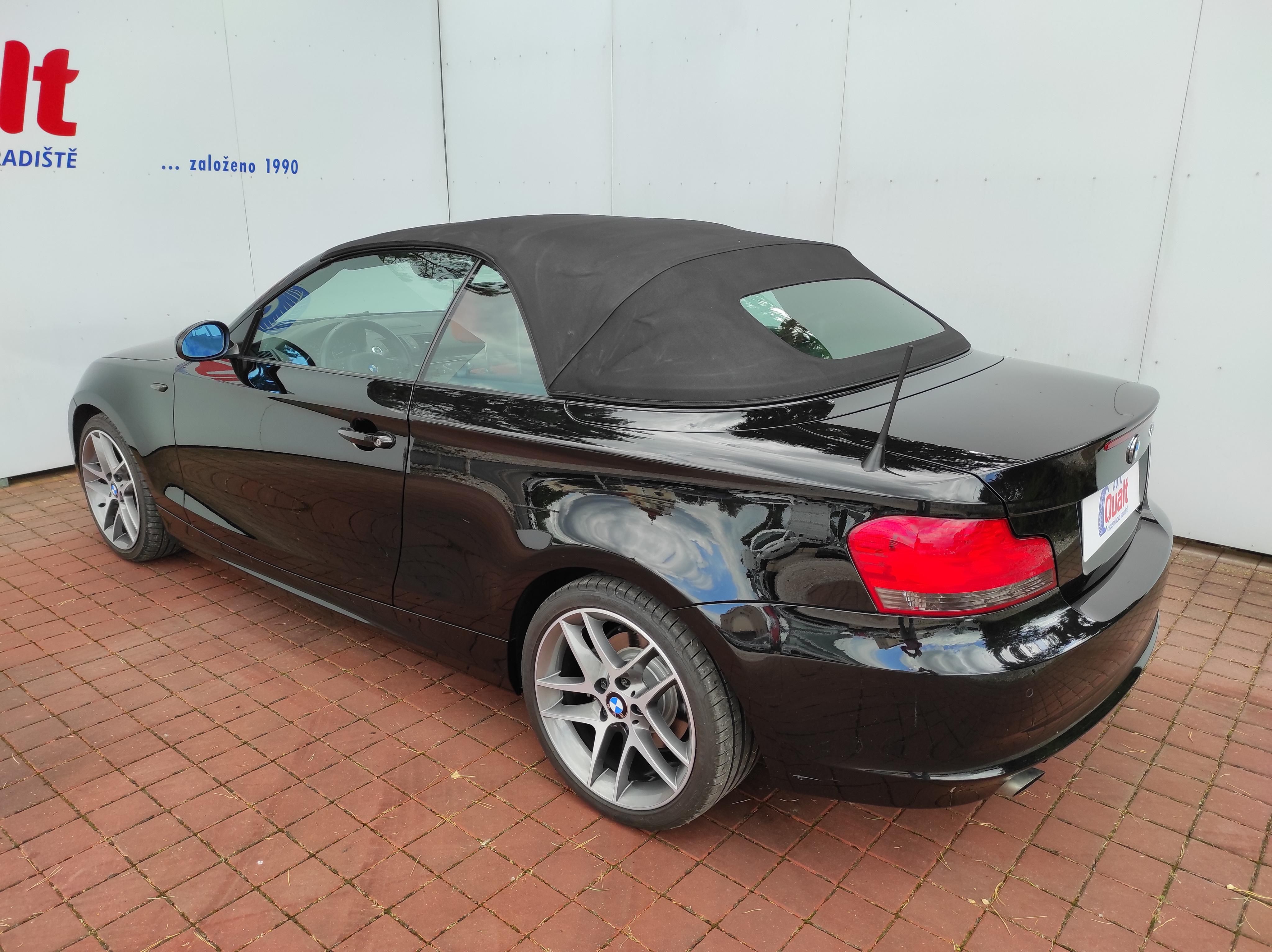 BMW Řada 1, 118 i SERVISKA, DVOUZ. KLIMA - fotka 6