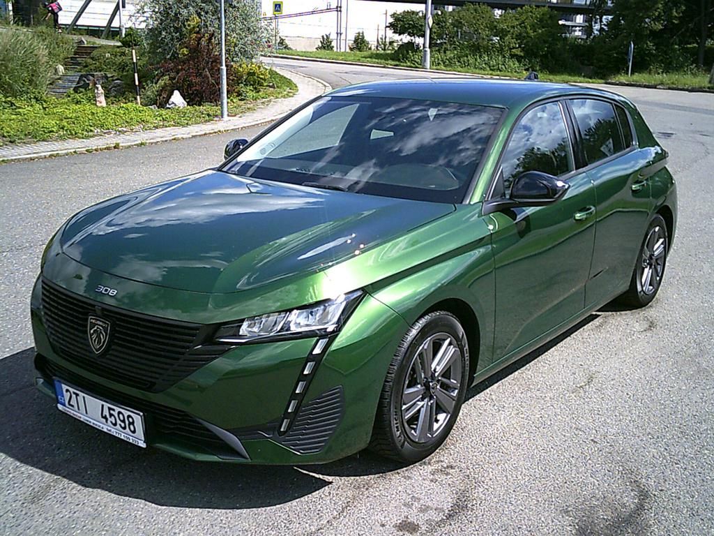 Peugeot 308, 1.2 KOUPENO ČR,1.MAJITEL