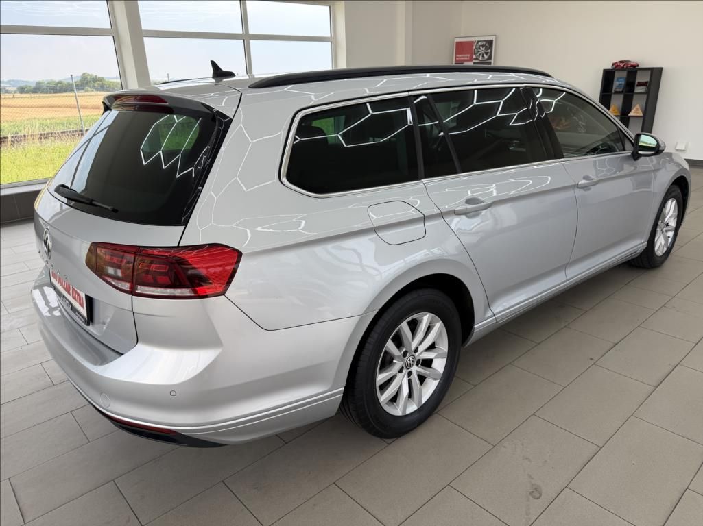 Volkswagen Passat, 2,0 TSI, LED, DSG, MirrorLink - fotka 5