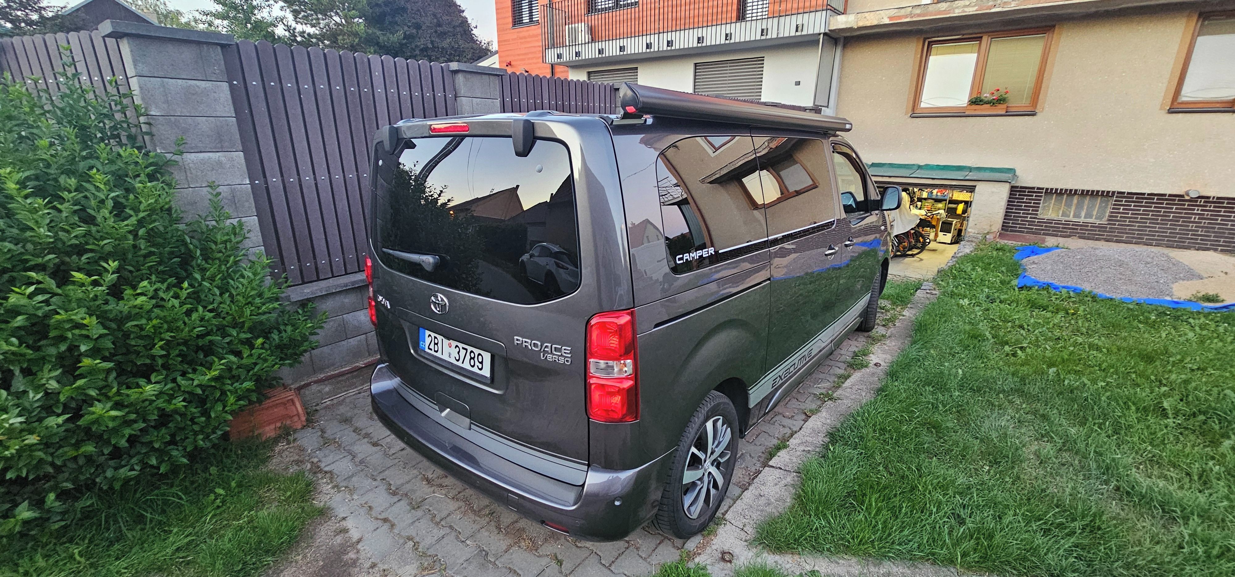 Toyota Proace, VIP Camper, první majitel - fotka 6