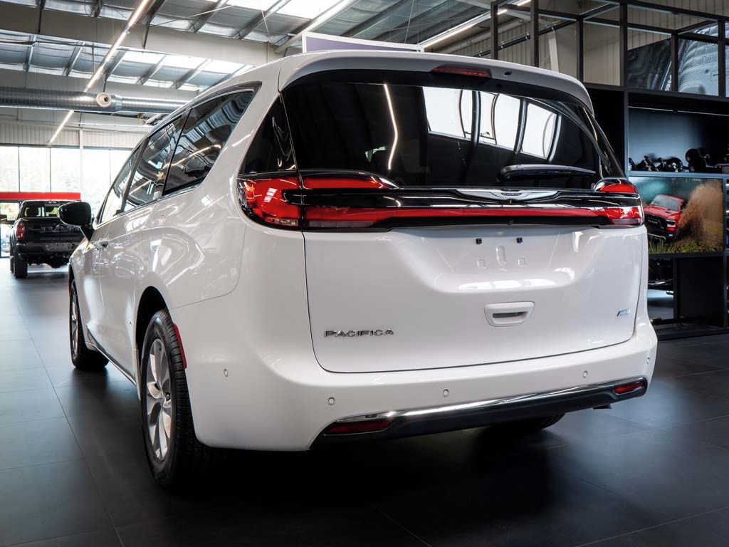 Chrysler Pacifica, 3.6 Select AWD, 360 Cam 2x LCD - fotka 3