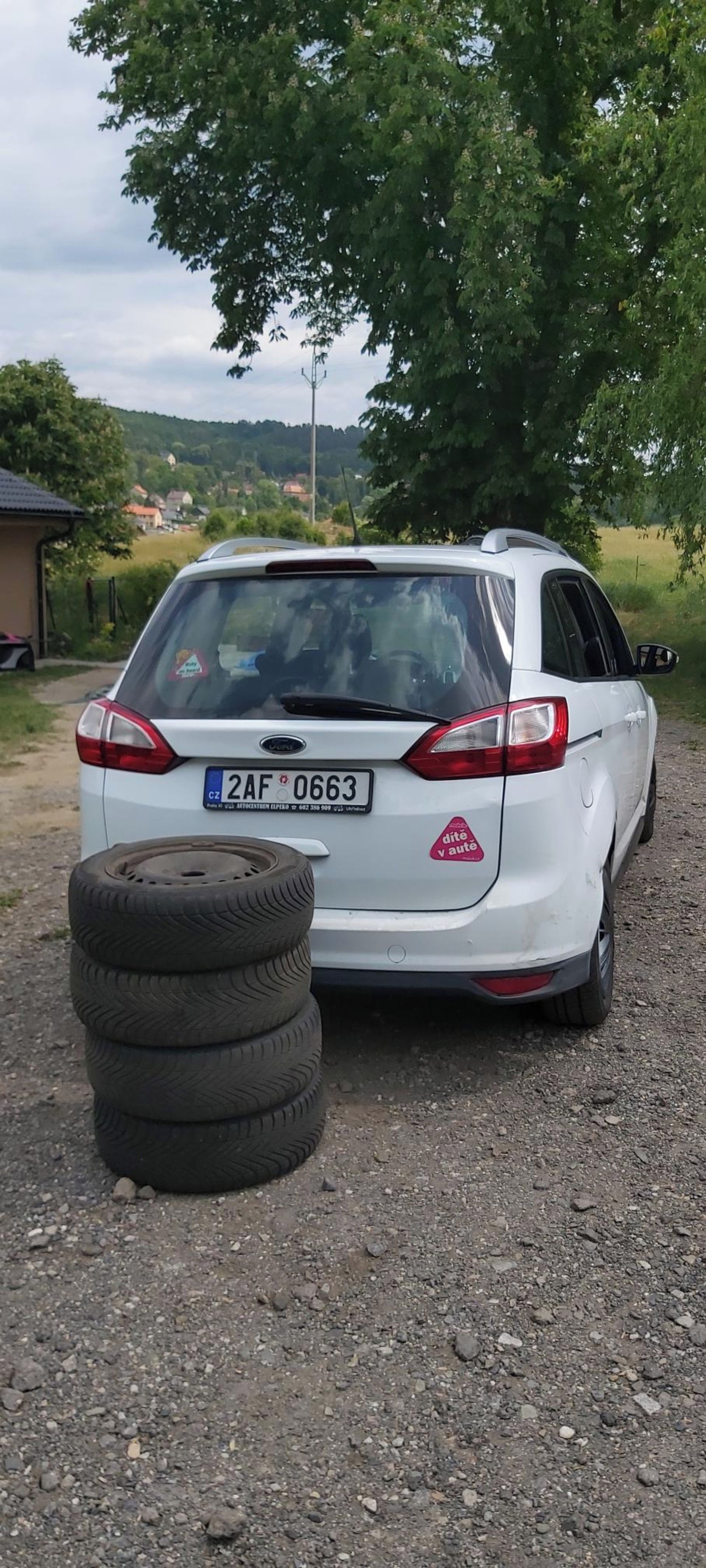 Ford Grand C-MAX, FORD C-MAX GRAND 70 kW, Nafta - fotka 4