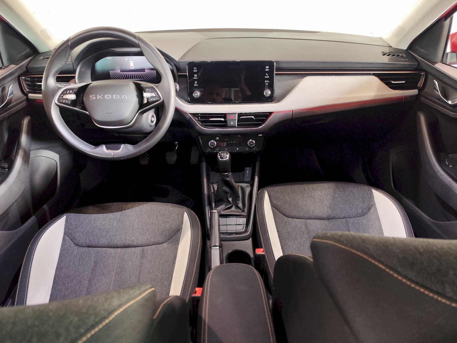 Škoda Scala, SCALA TOP SELECTION 1.0 TSI 85 - fotka 5