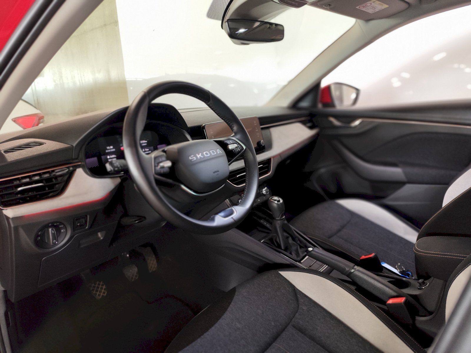 Škoda Scala, SCALA TOP SELECTION 1.0 TSI 85 - fotka 6