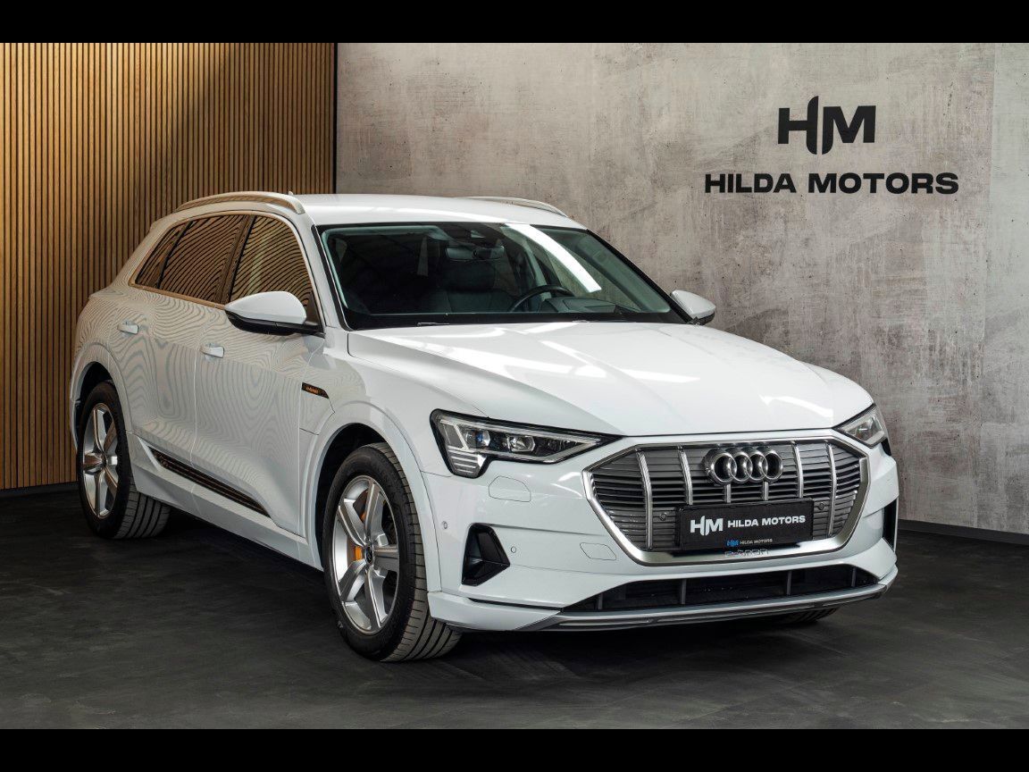 Audi e-tron, 55 300kW Matrix Tažné ZÁRUKA